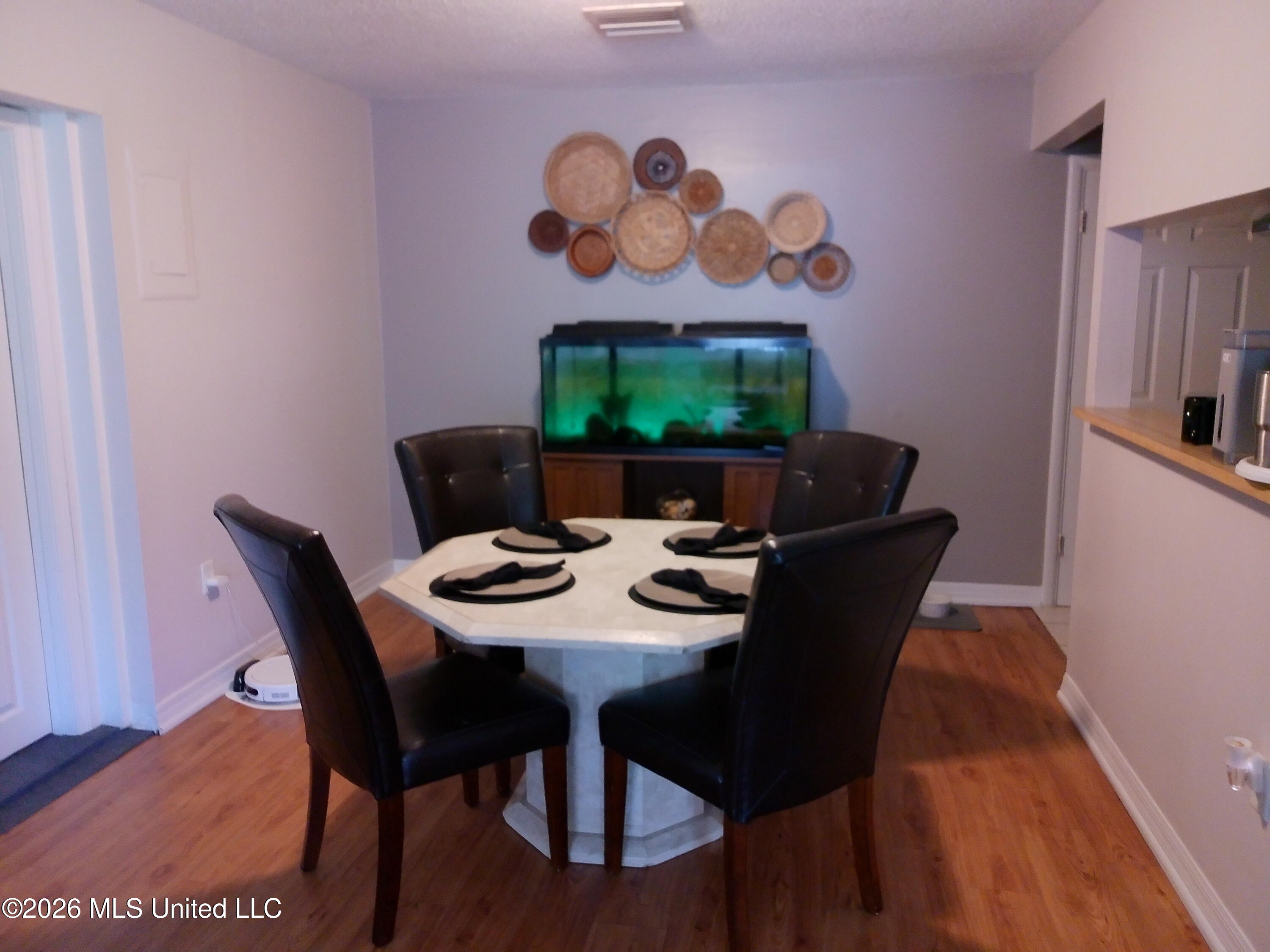 2179 Saint James Boulevard Property Photo 5