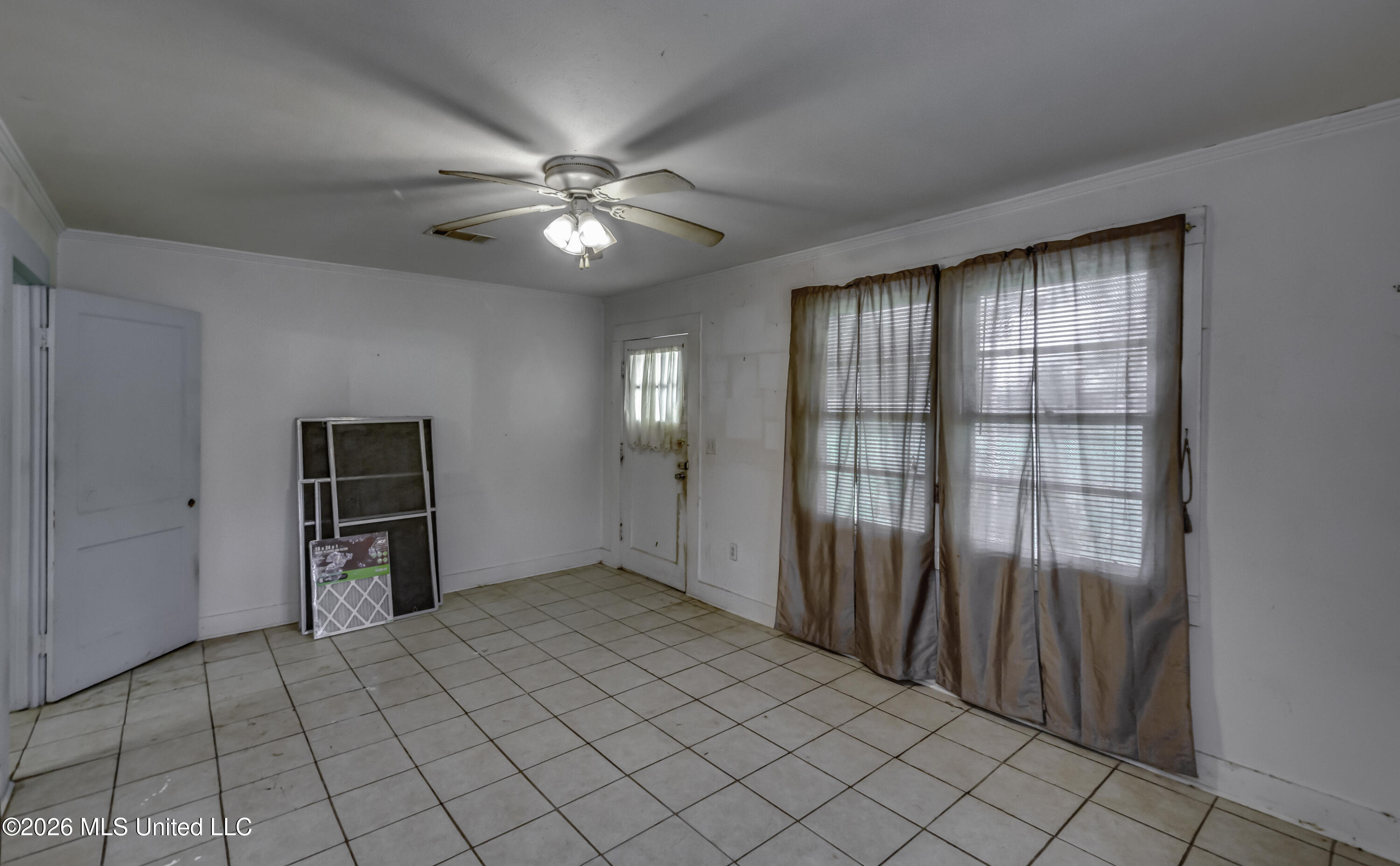 6118 Terry Road Property Photo 11