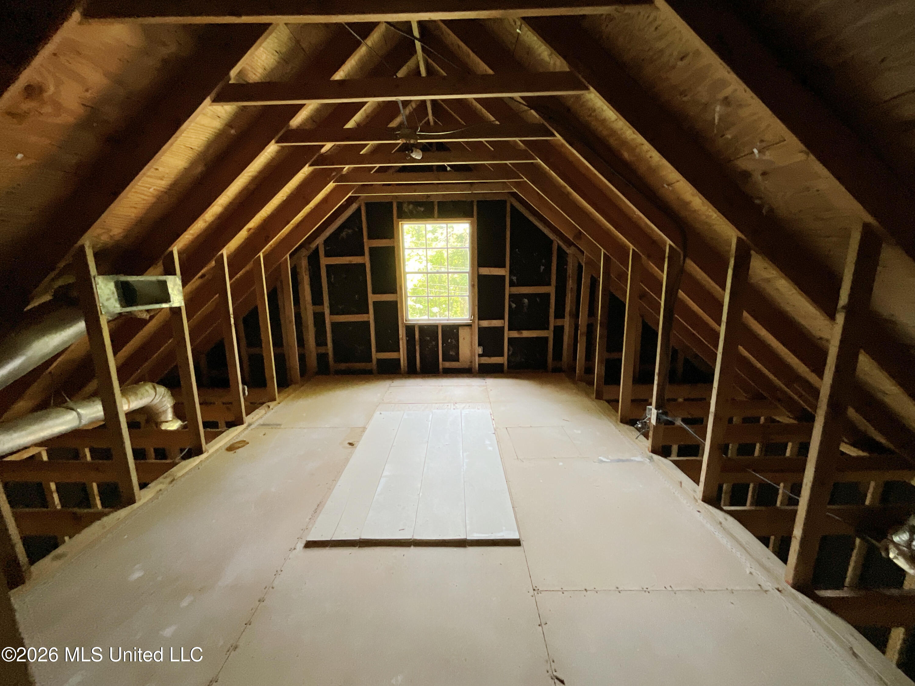 1709 Sherwood Circle Property Photo 6
