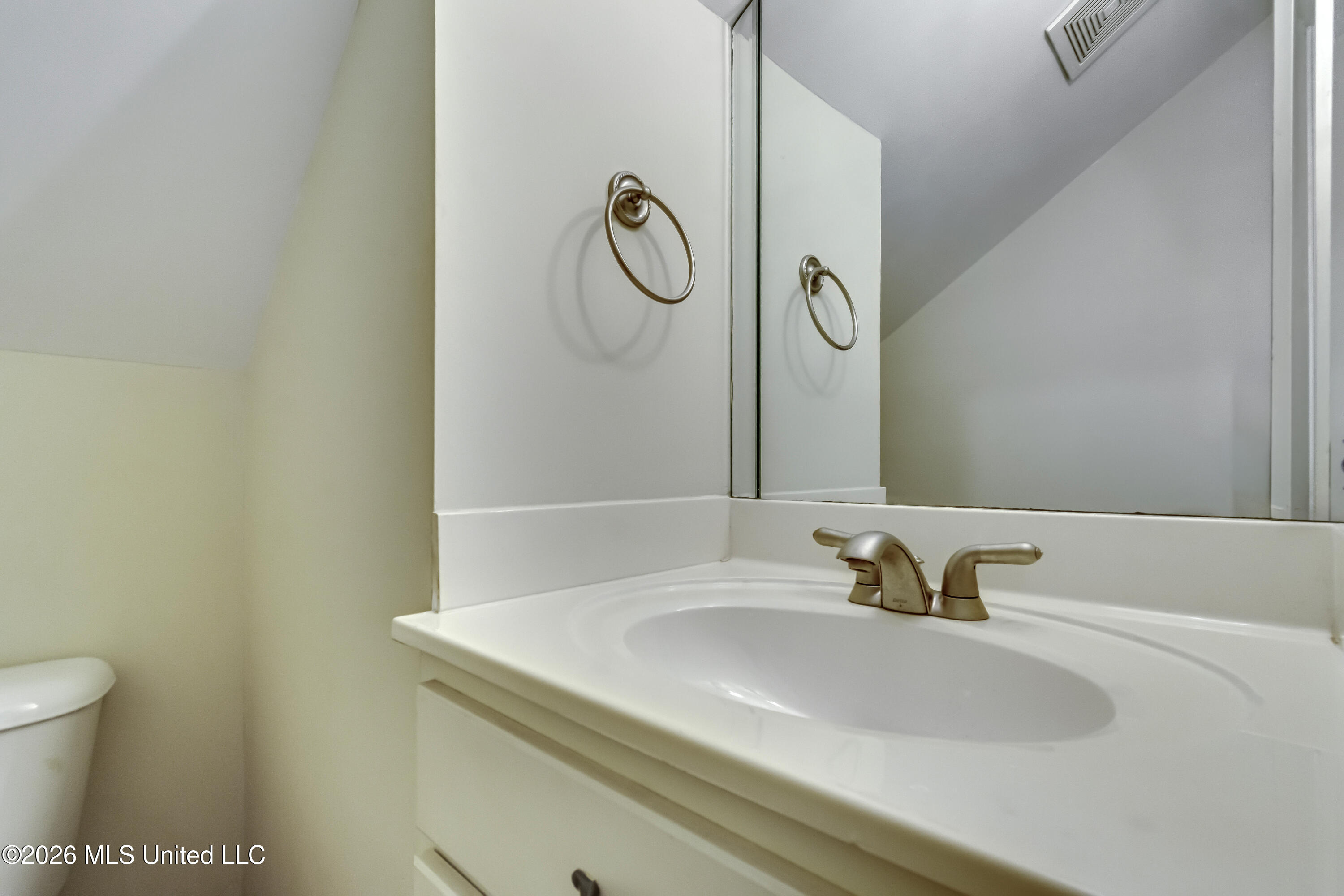 12 Ashton Gardens Drive Property Photo 22