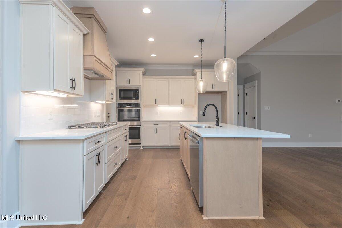 4257 Edison Drive Property Photo 12