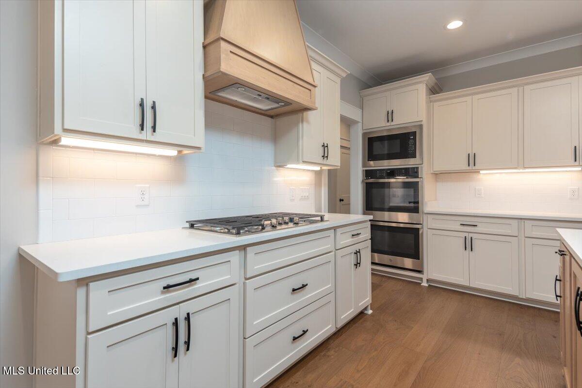 4257 Edison Drive Property Photo 13
