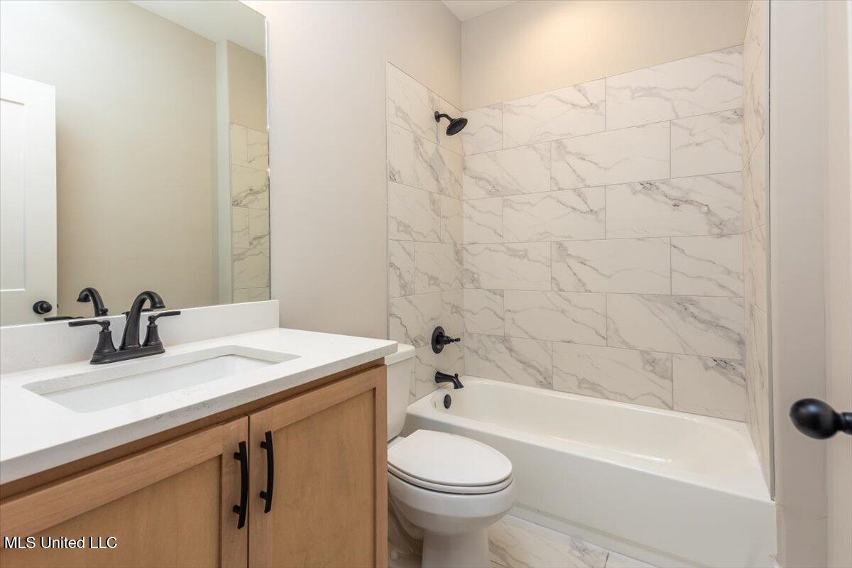 4257 Edison Drive Property Photo 17