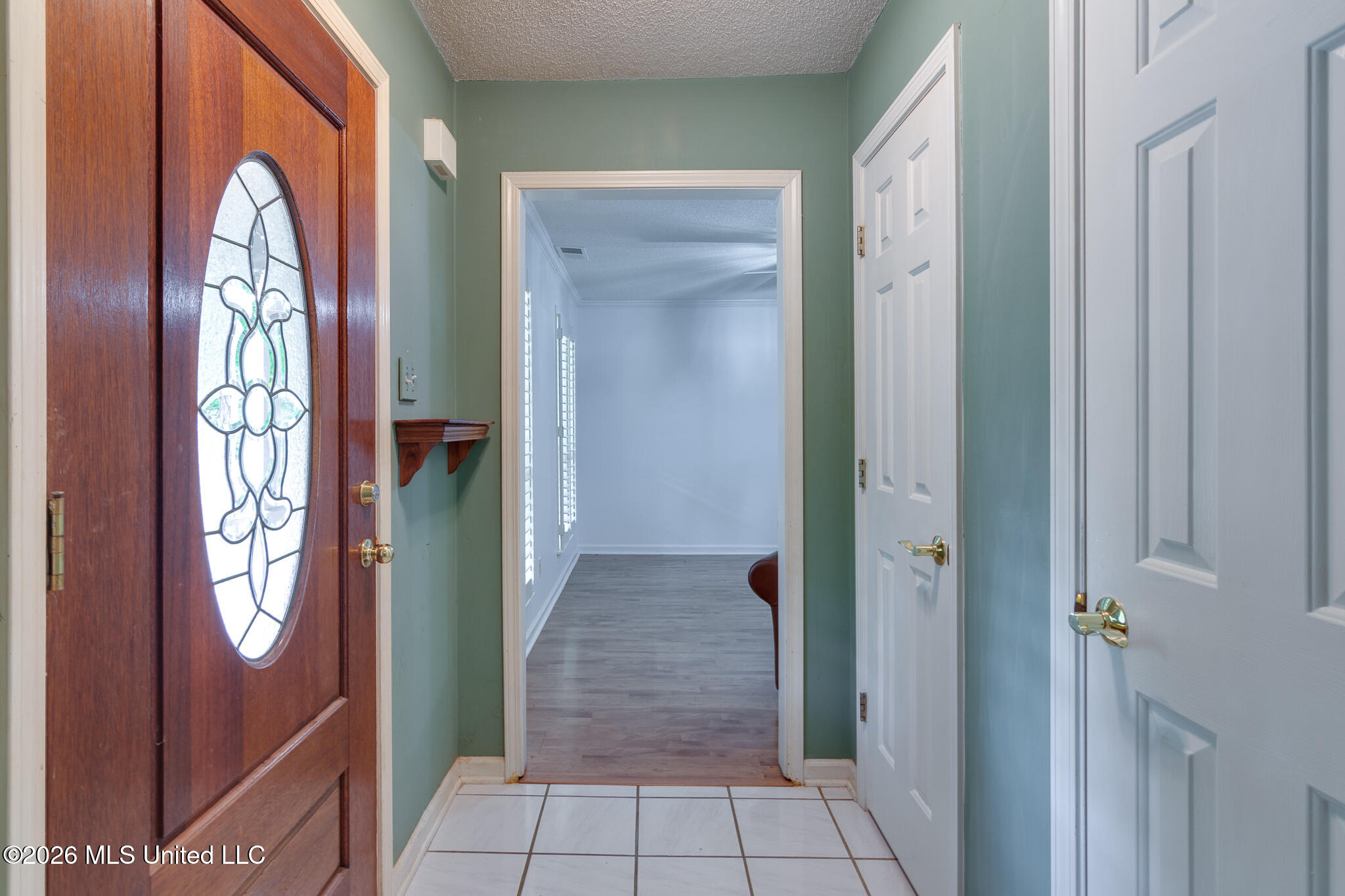 4040 Windermere Drive Property Photo 4