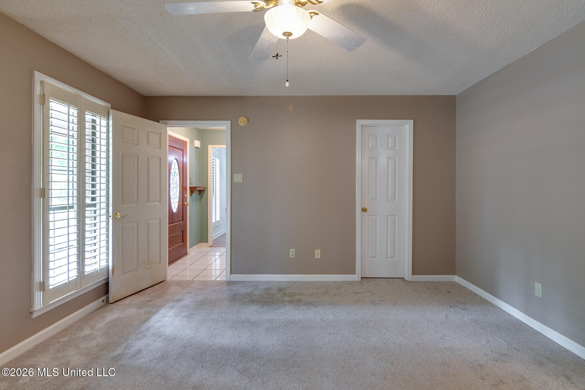 4040 Windermere Drive Property Photo 9