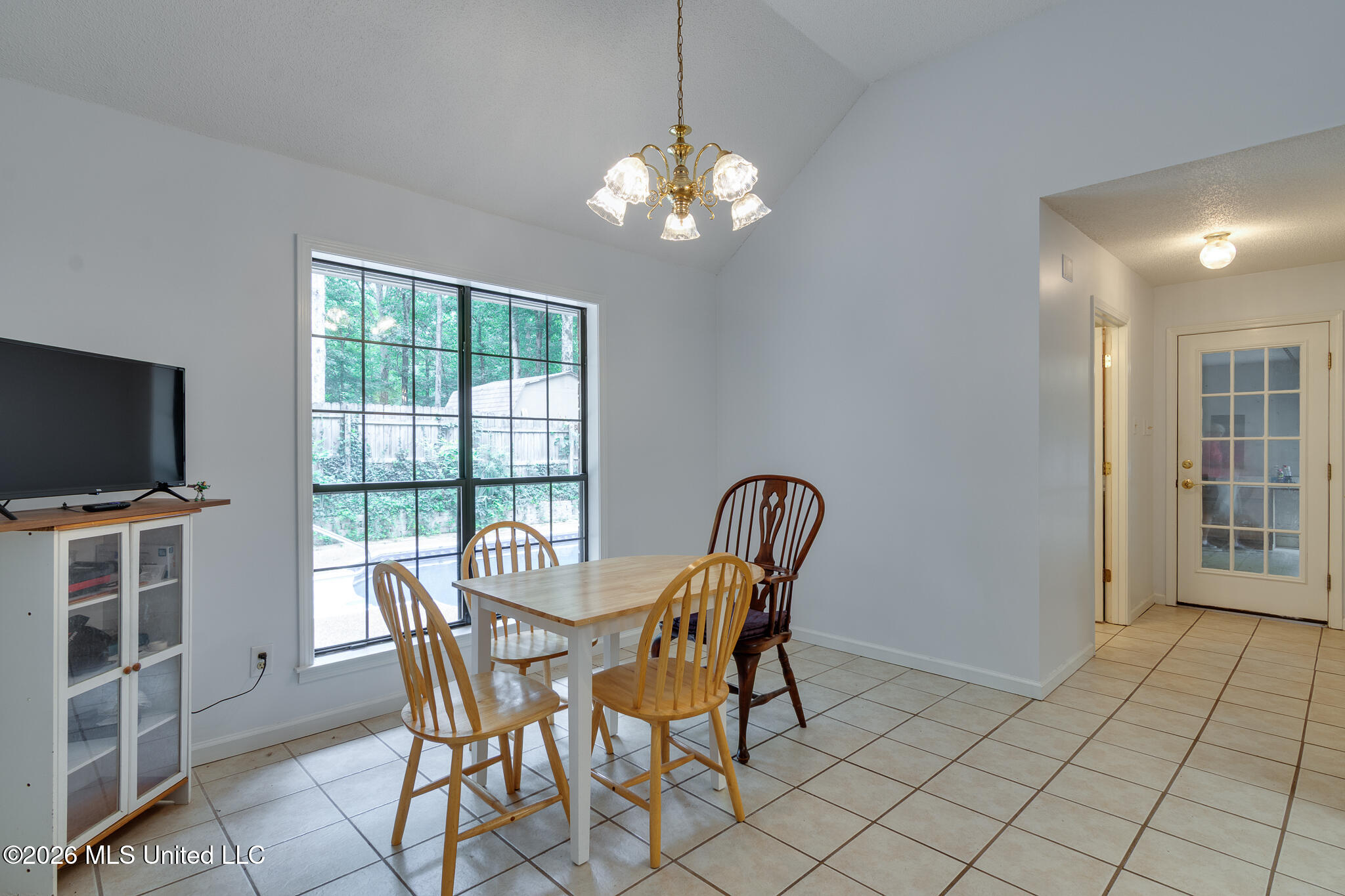 4040 Windermere Drive Property Photo 16