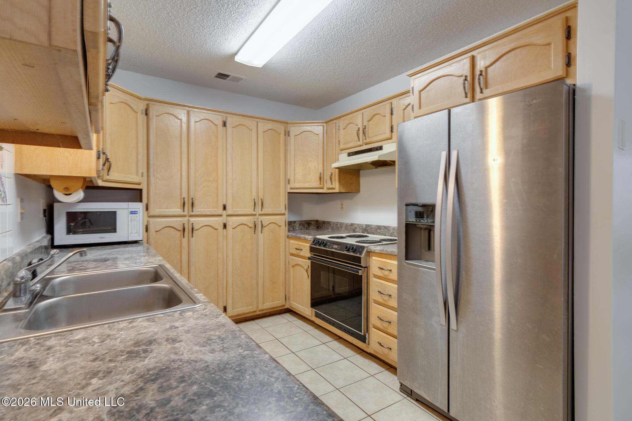 4040 Windermere Drive Property Photo 19