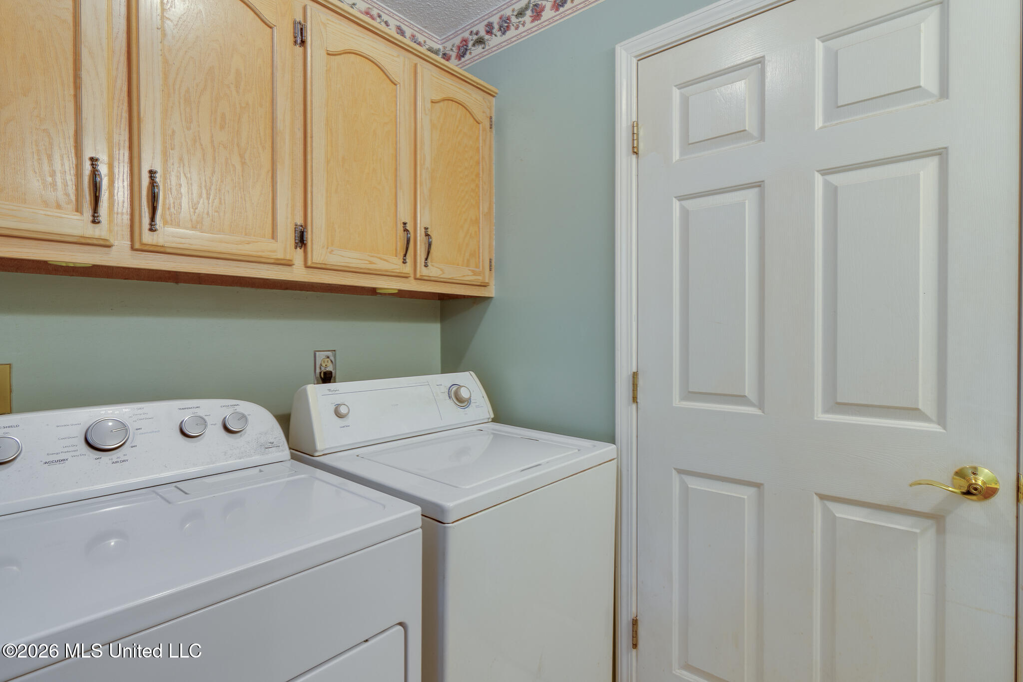 4040 Windermere Drive Property Photo 21