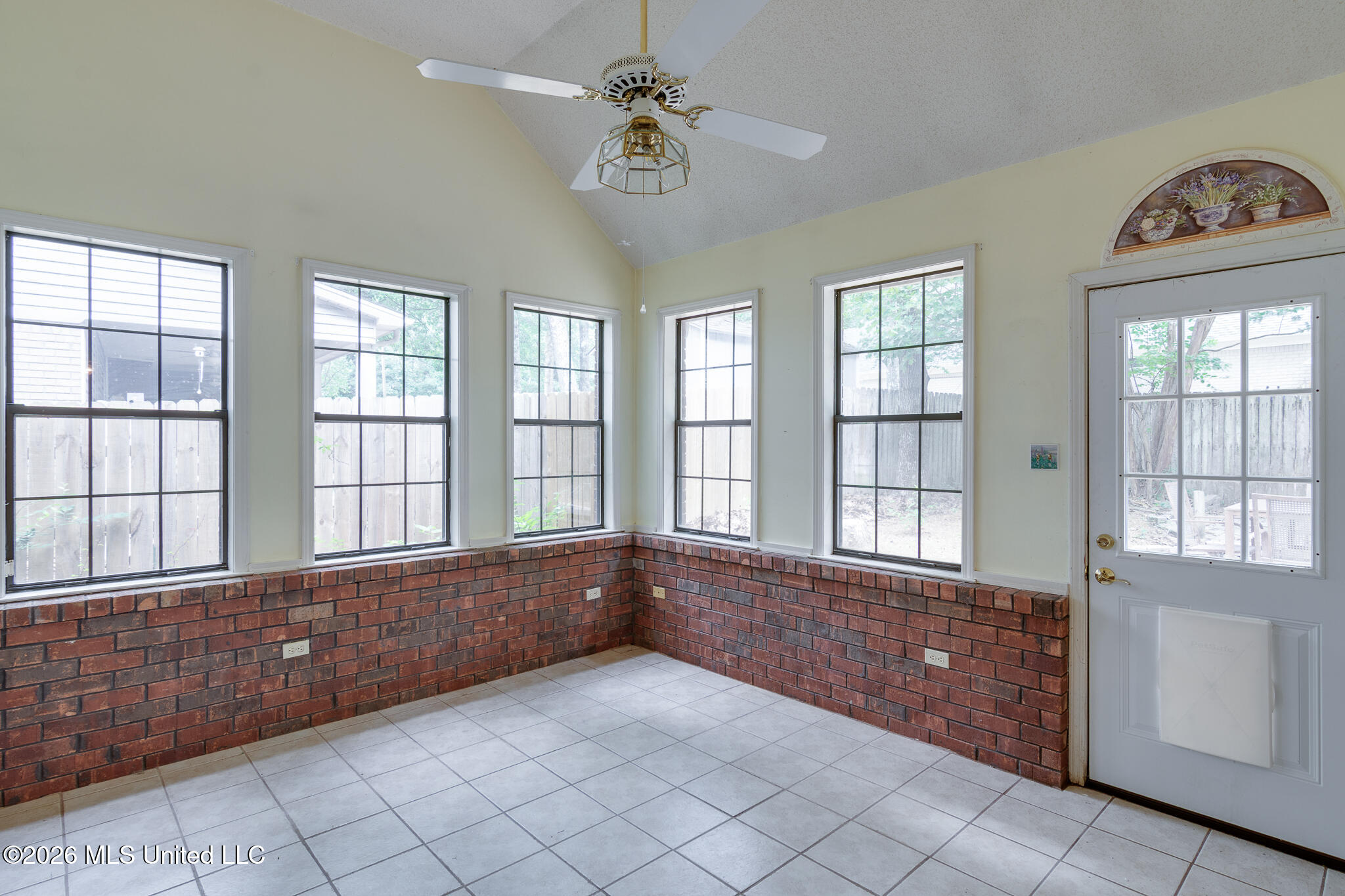 4040 Windermere Drive Property Photo 30