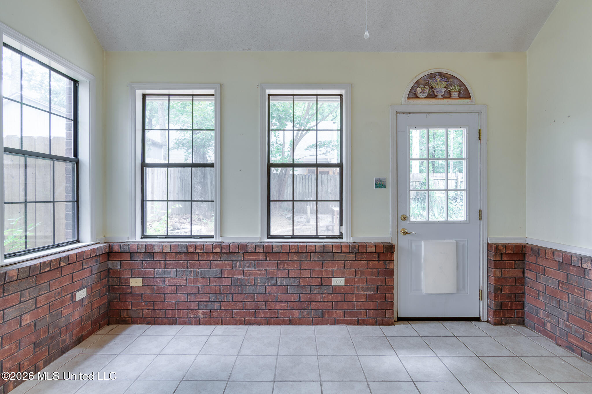 4040 Windermere Drive Property Photo 31