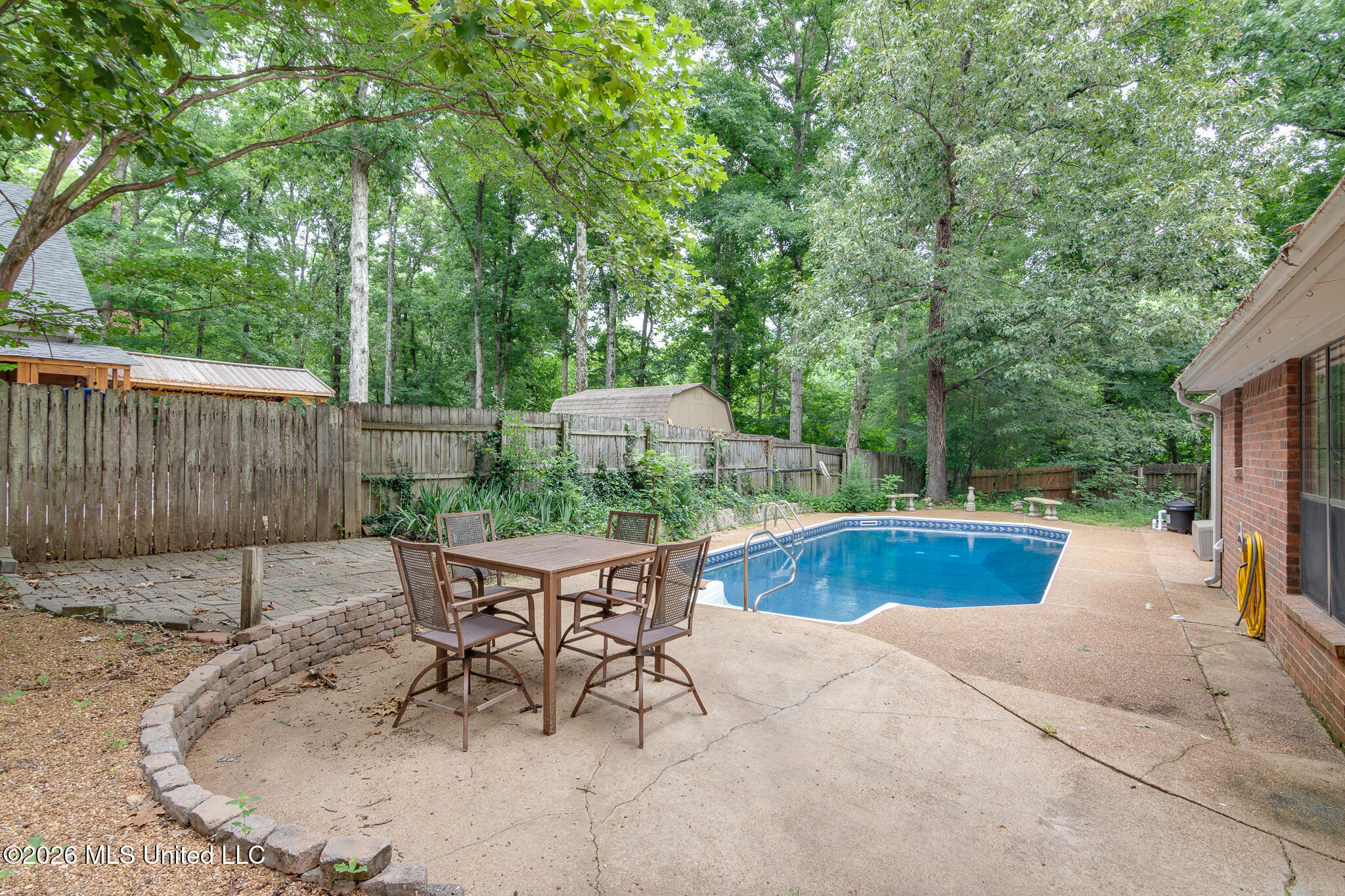 4040 Windermere Drive Property Photo 33