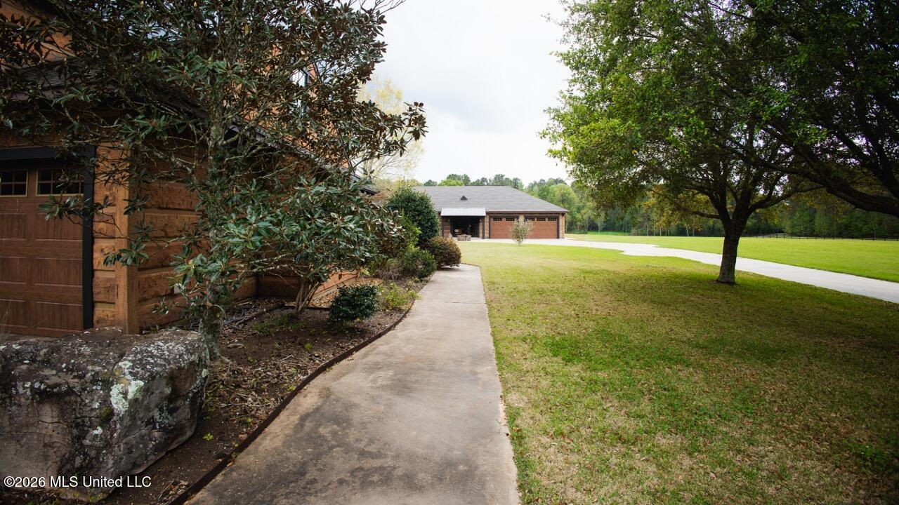 1979 Leman Road Property Photo 17