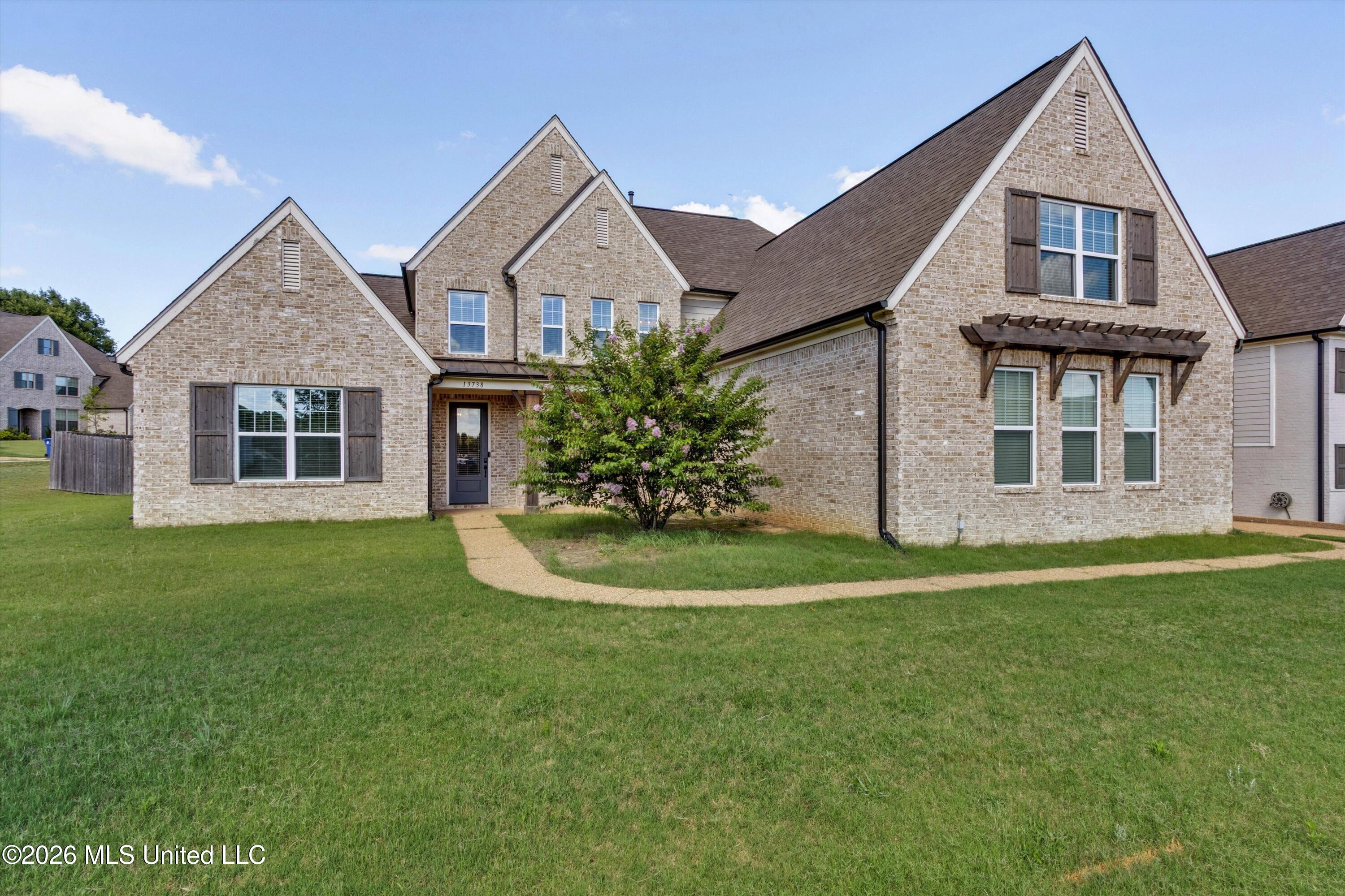 13738 River Grove Lane Property Photo 4
