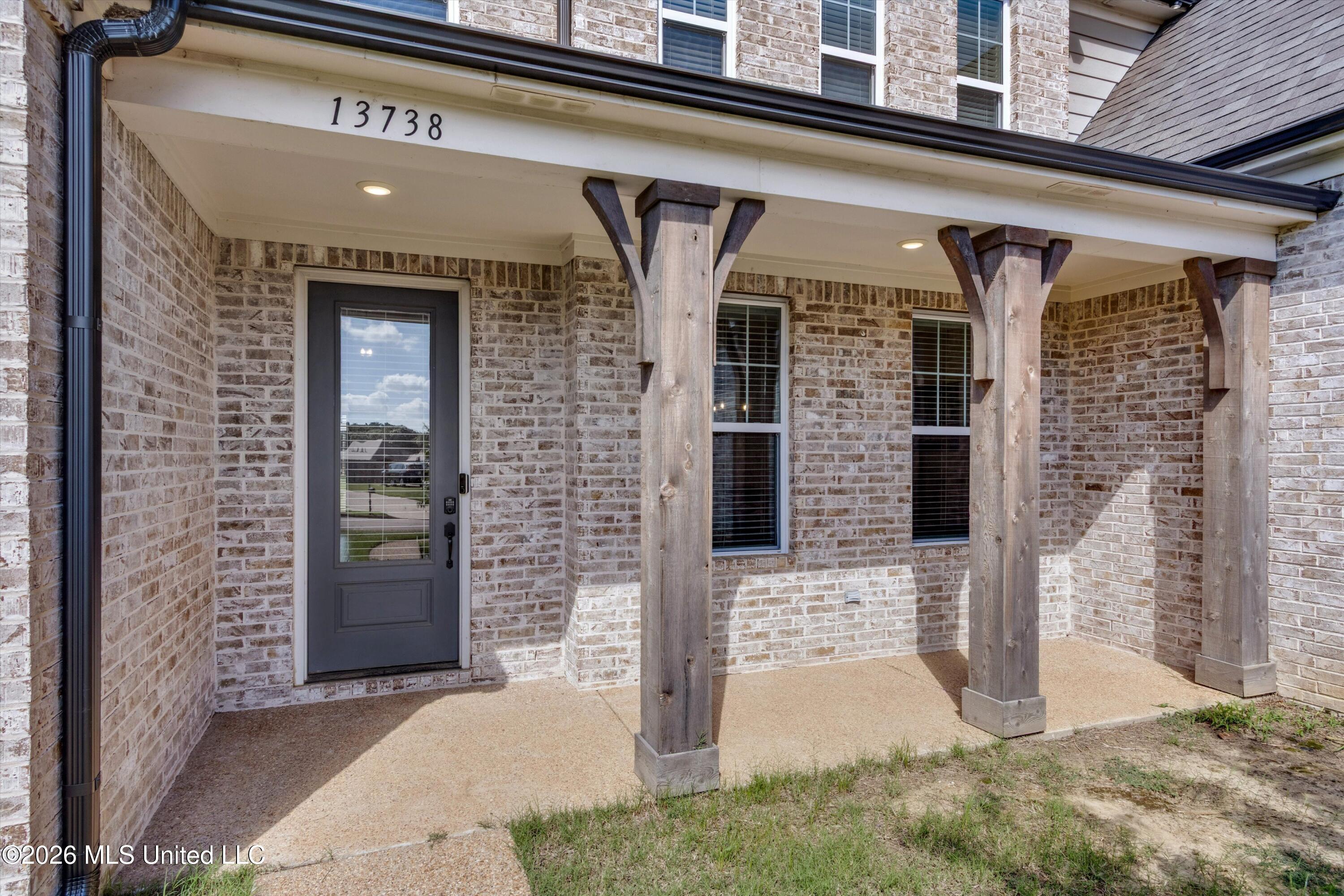 13738 River Grove Lane Property Photo 5