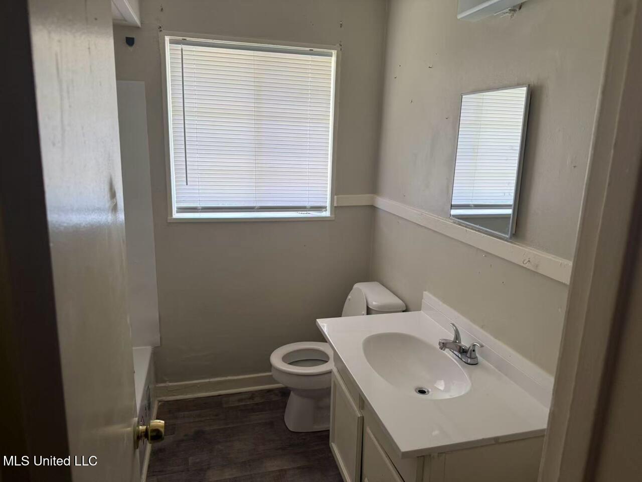 4420 Woodland Avenue Property Photo 11