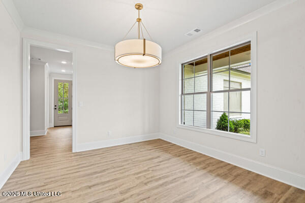 348 Oakworth Drive Property Photo 6