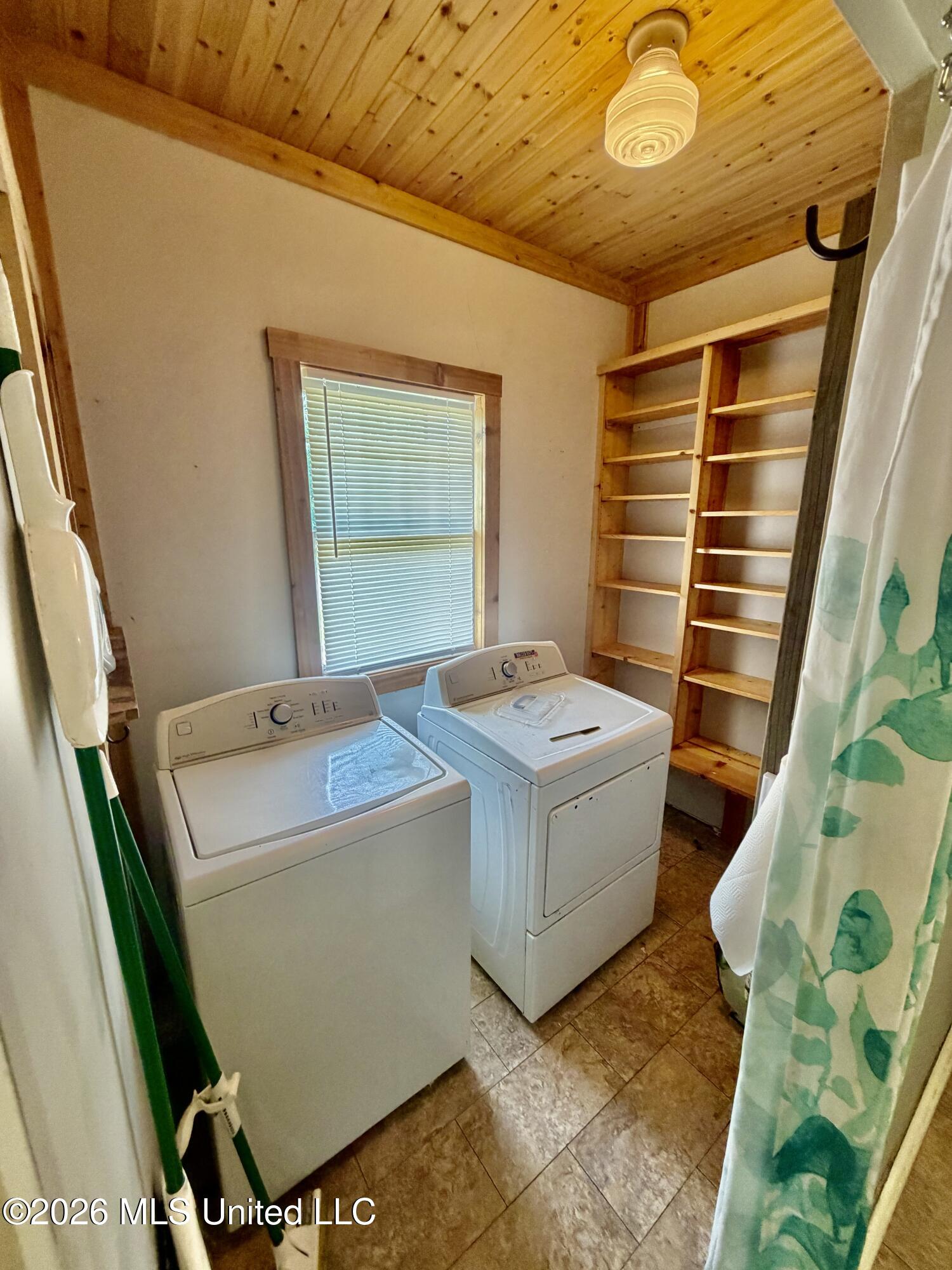 102 Elm Avenue Property Photo 7