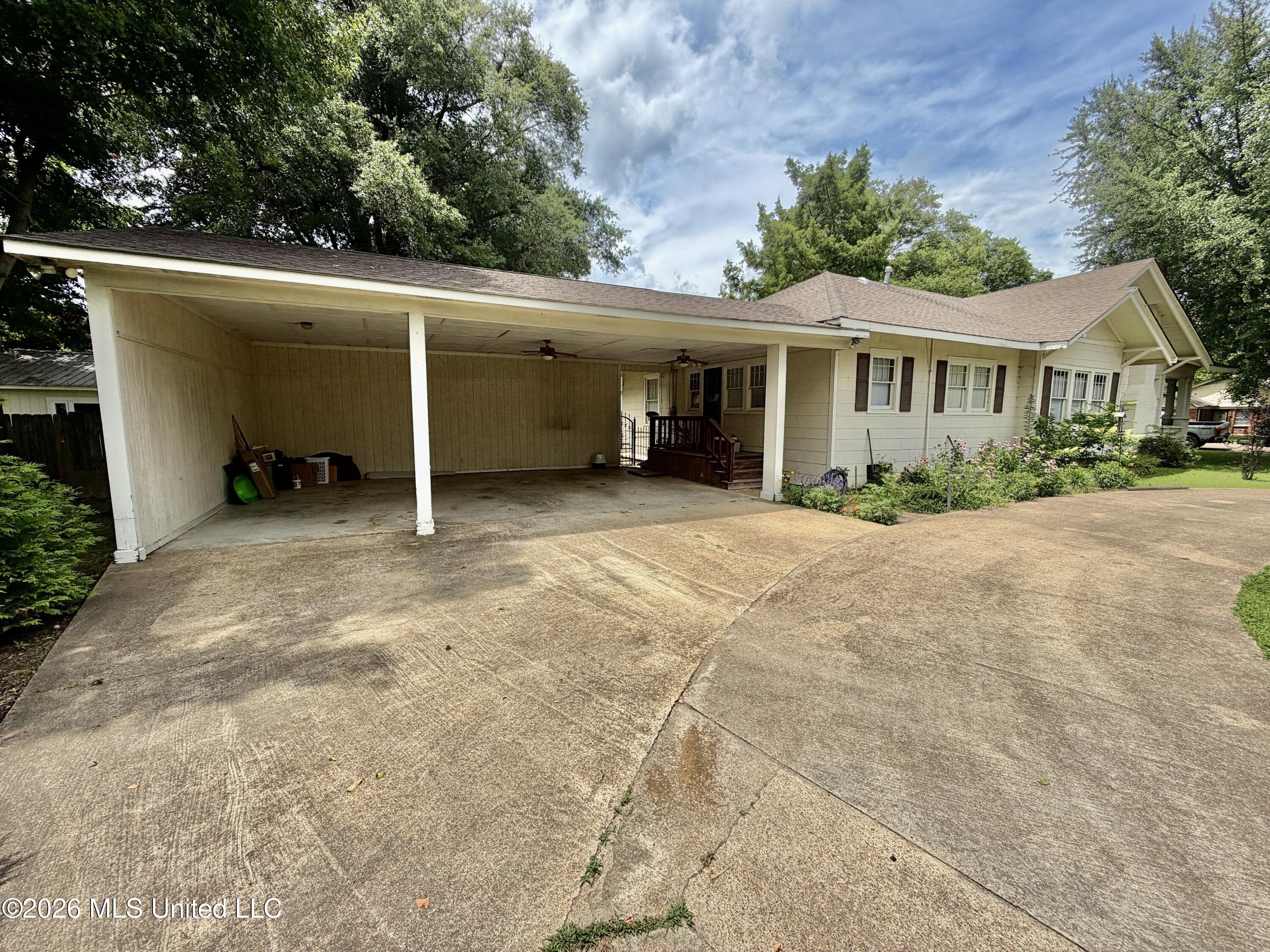 102 Elm Avenue Property Photo 26