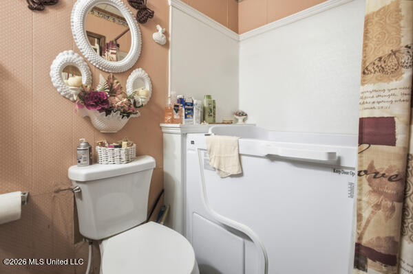 209 Holden Road Property Photo 12