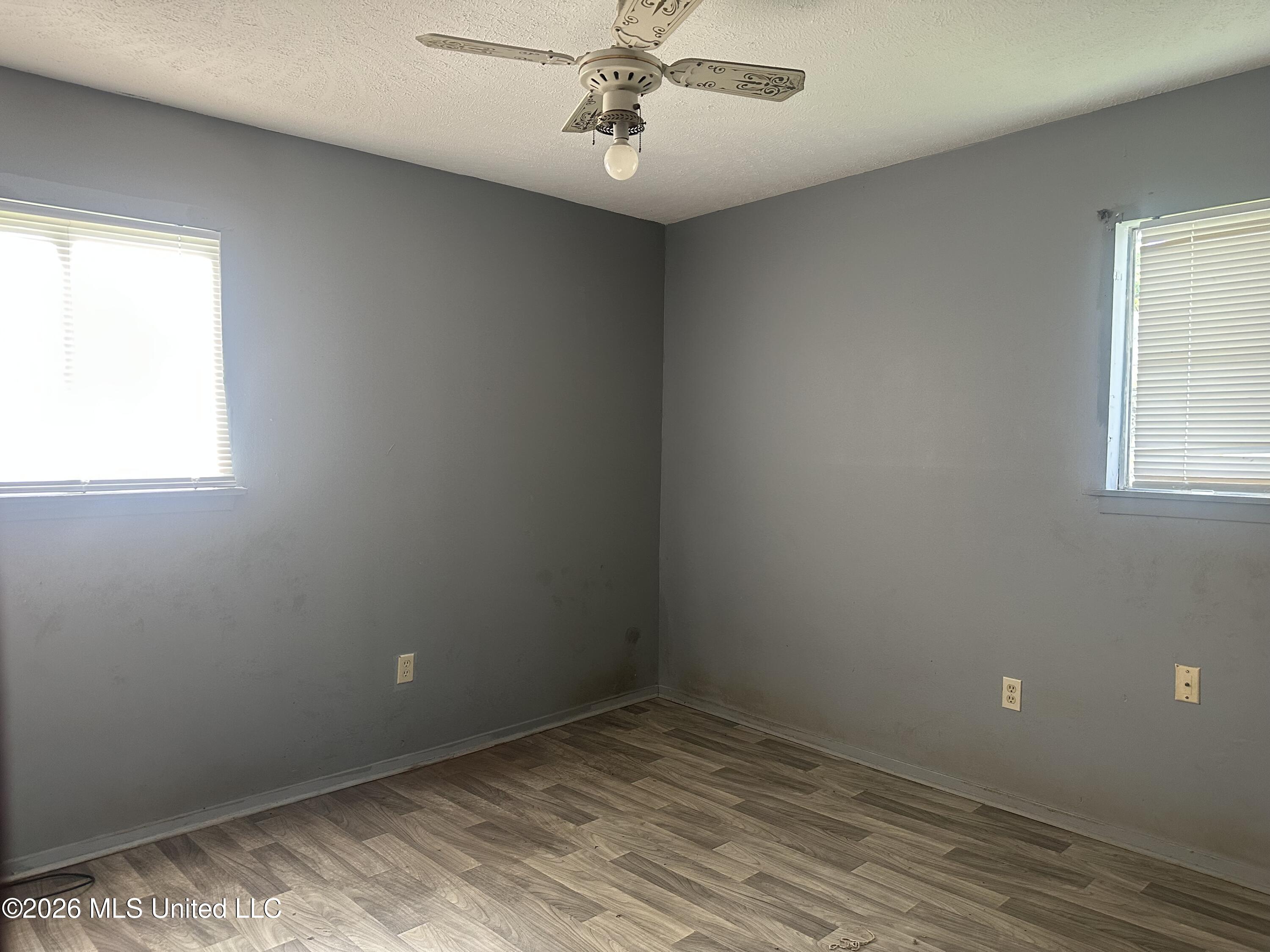 3655 Horton Street Property Photo 22