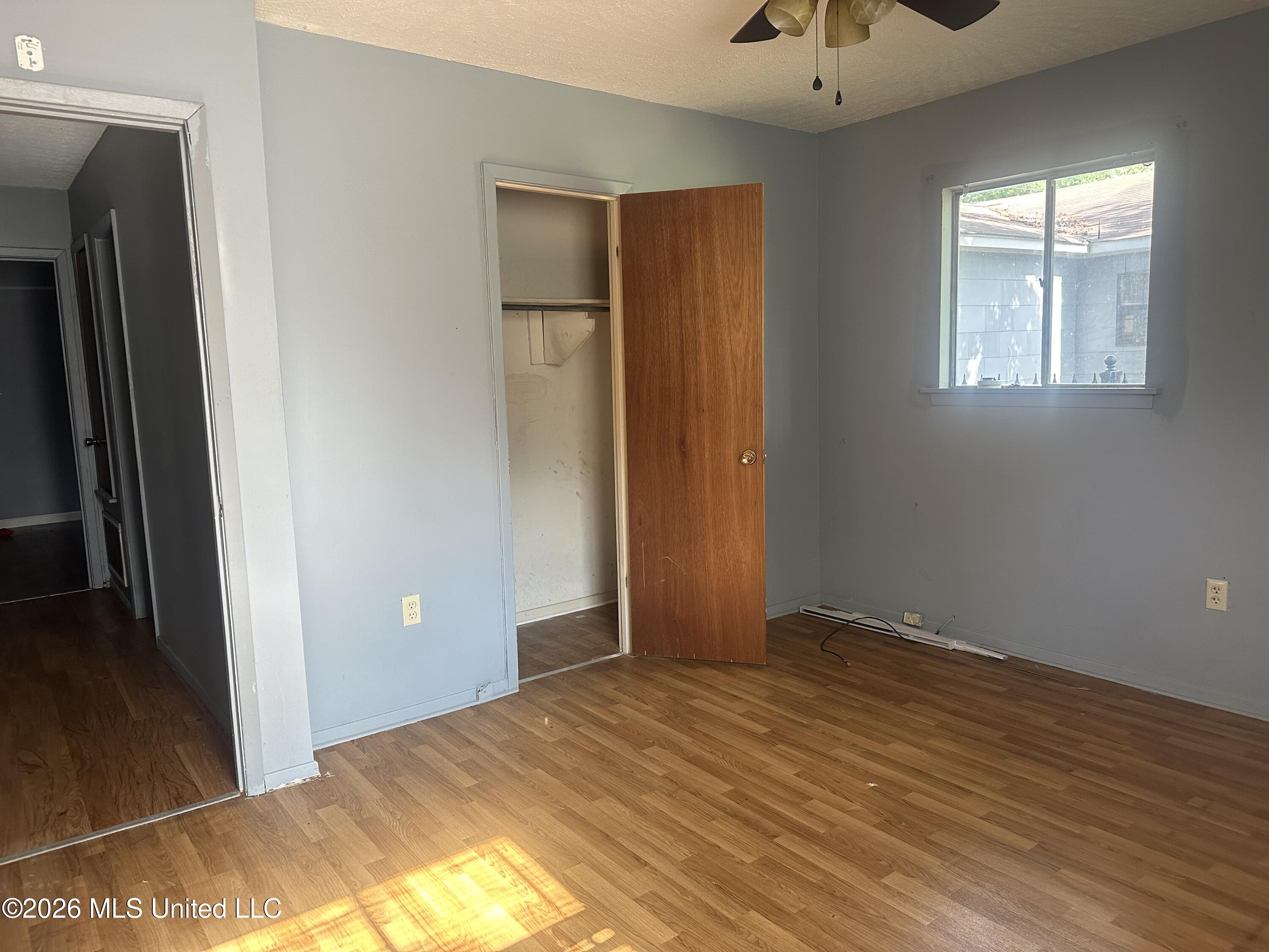 3655 Horton Street Property Photo 23