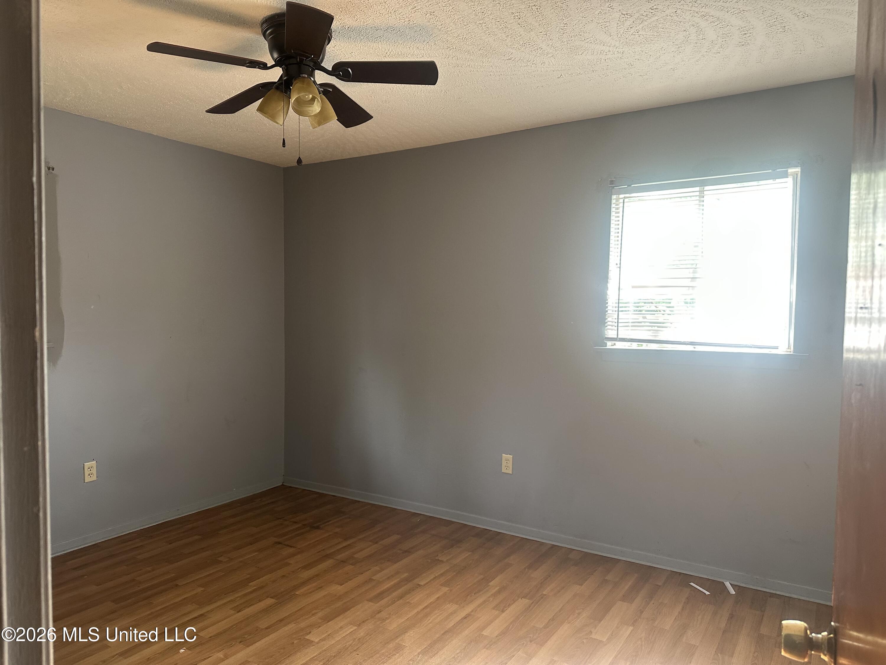 3655 Horton Street Property Photo 27