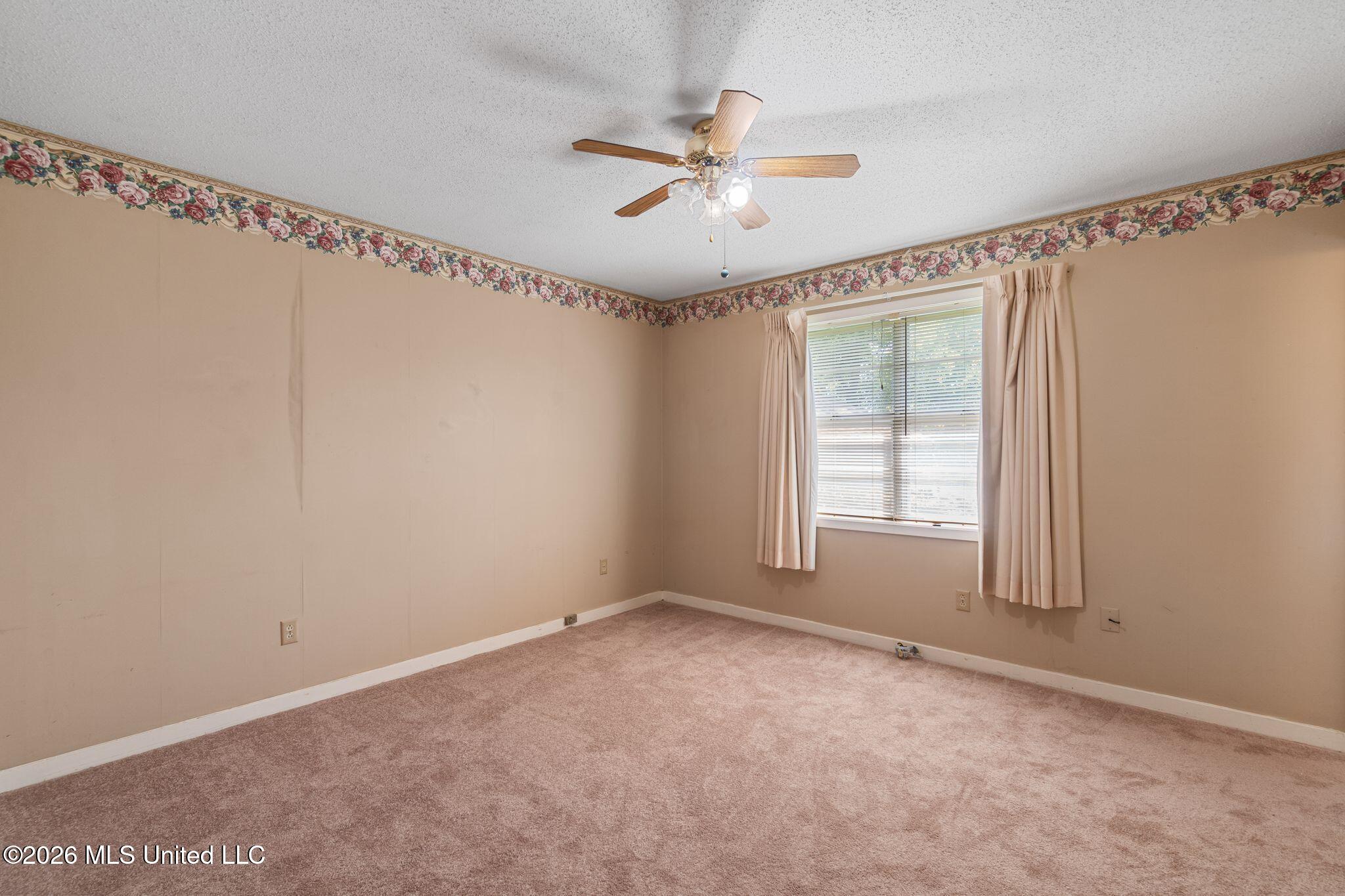 2072 Oakhurst Drive Property Photo 19