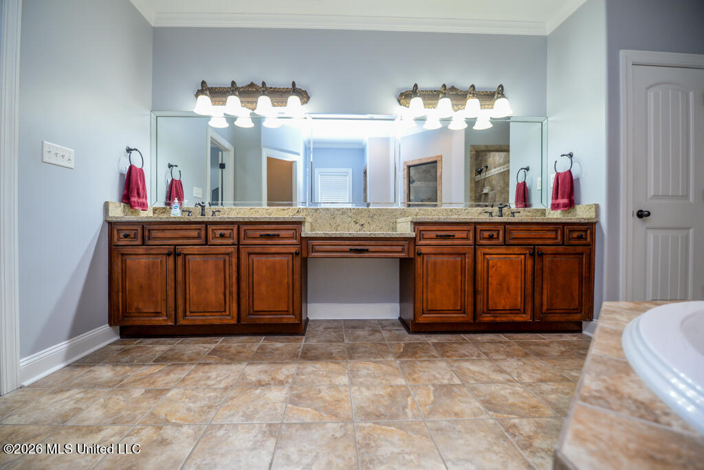 8807 Dehart Road Property Photo 15