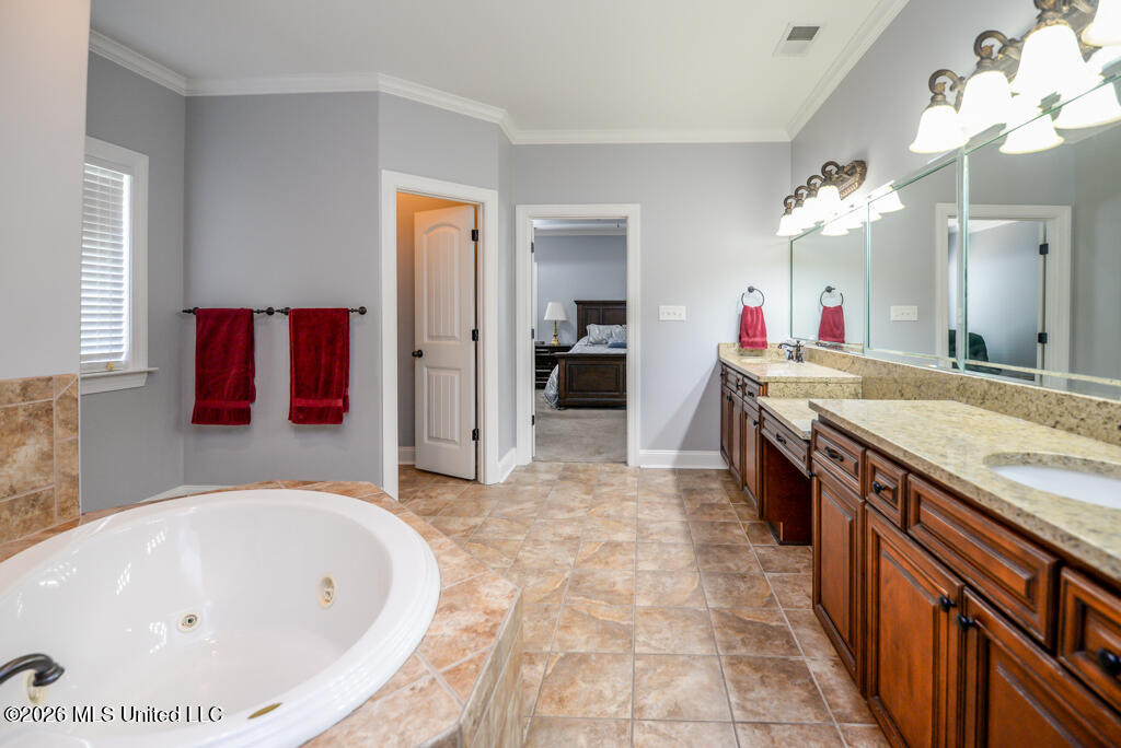 8807 Dehart Road Property Photo 16