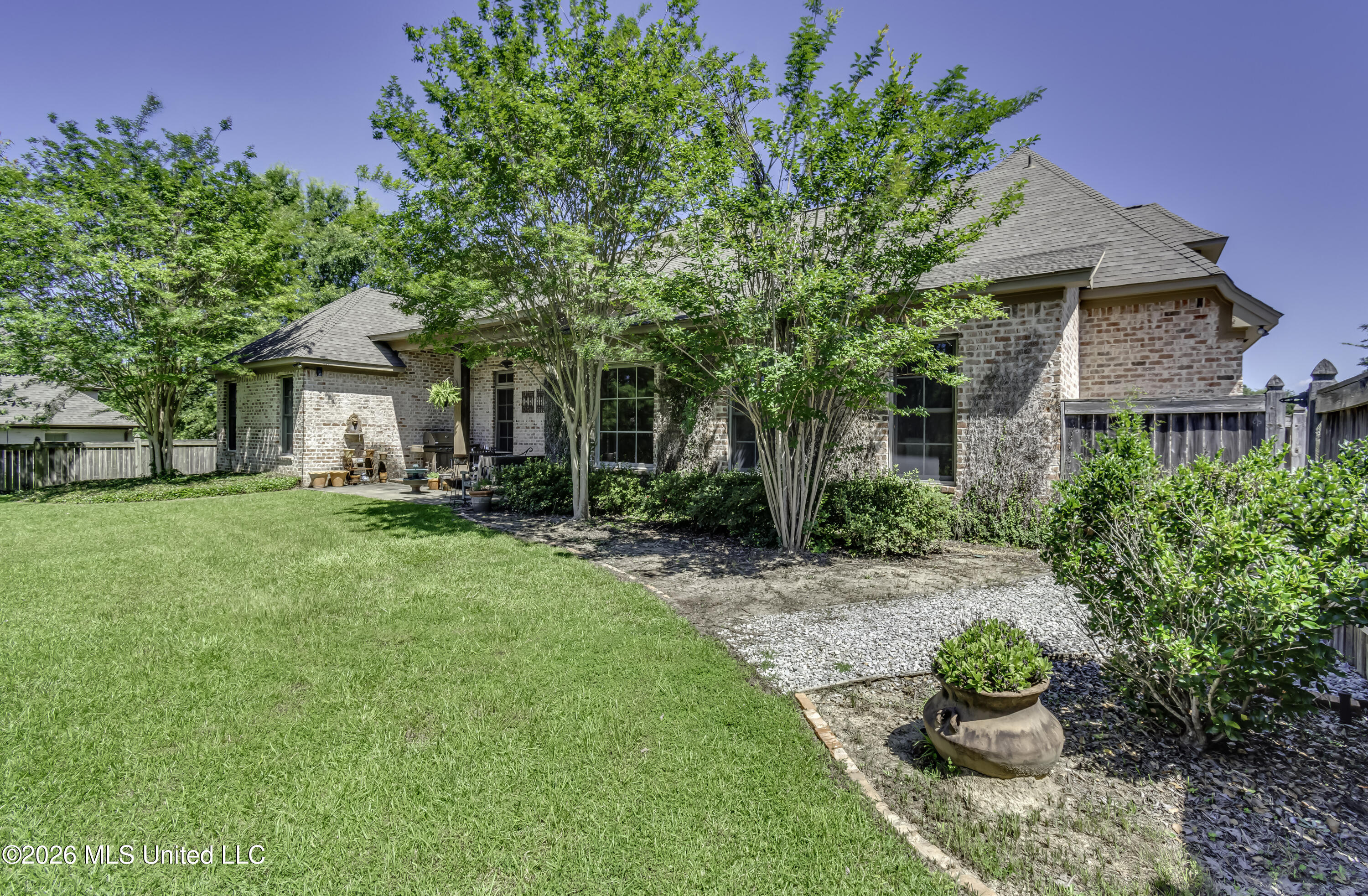 115 Chartres Drive Property Photo 49