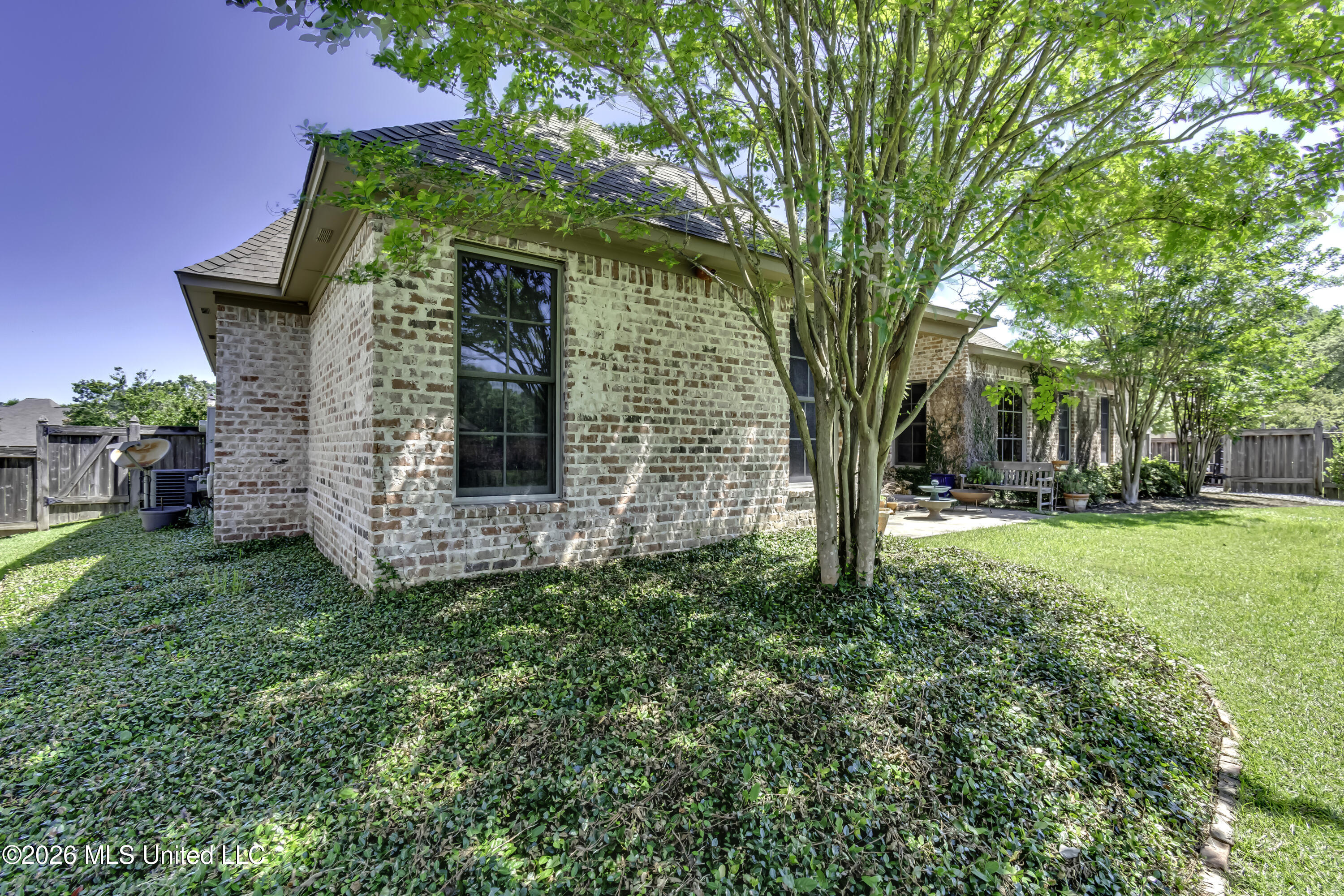 115 Chartres Drive Property Photo 62