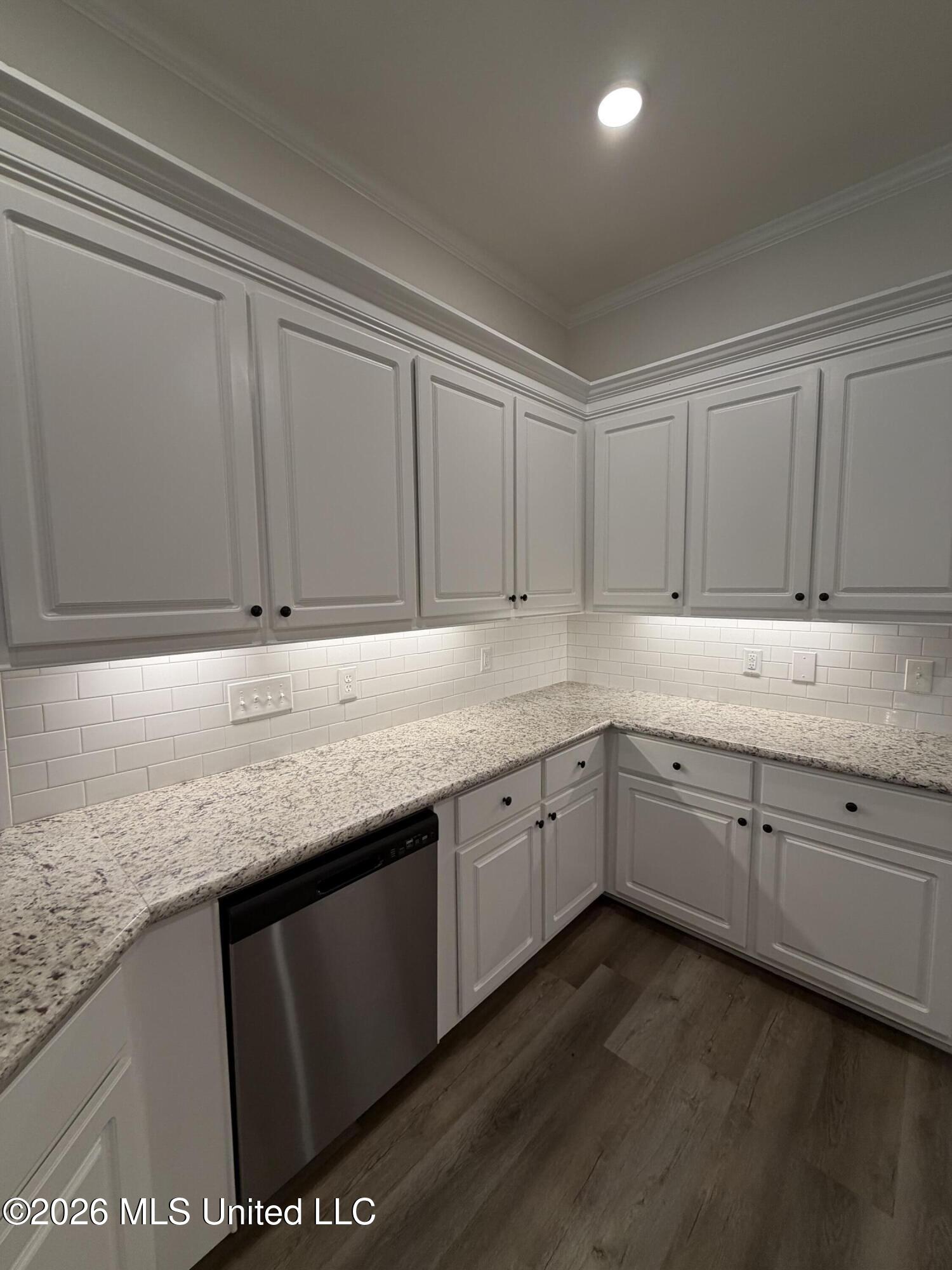 249 Hemingway Circle Property Photo 8
