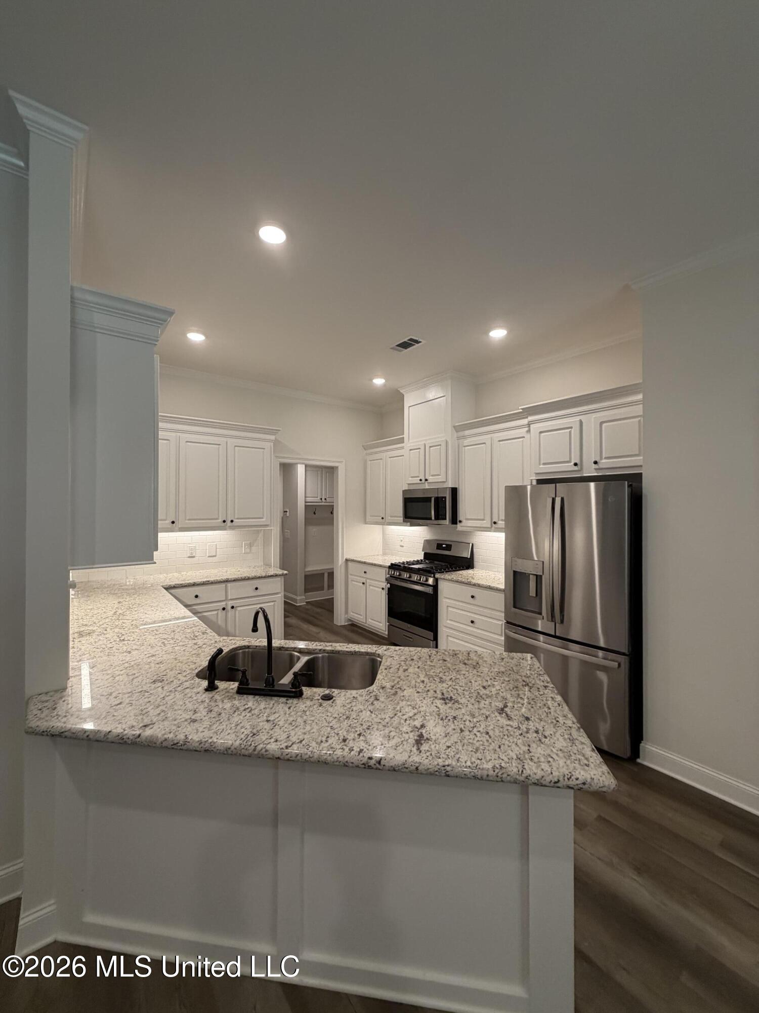 249 Hemingway Circle Property Photo 14