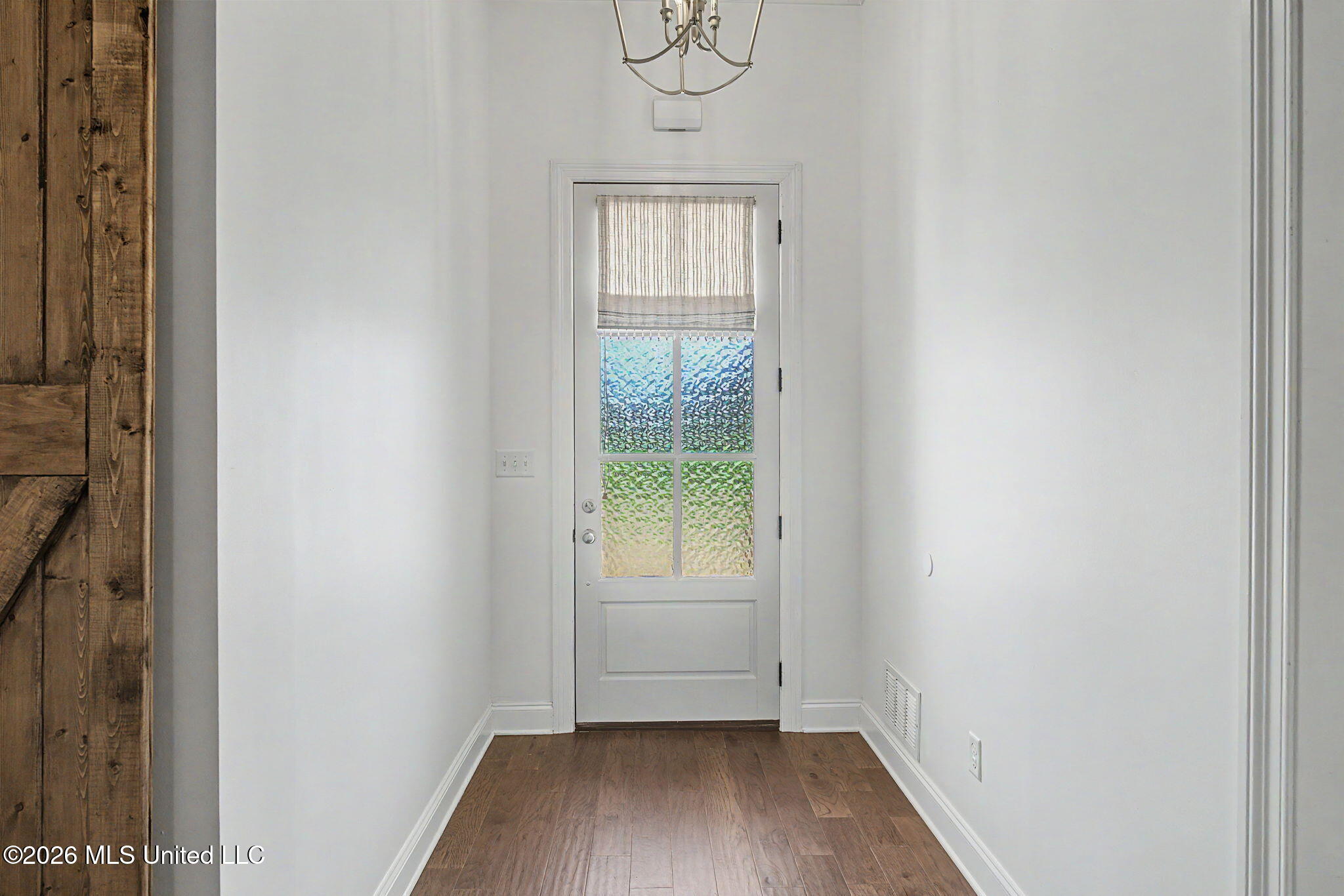 3222 Vineyard Drive Property Photo 5