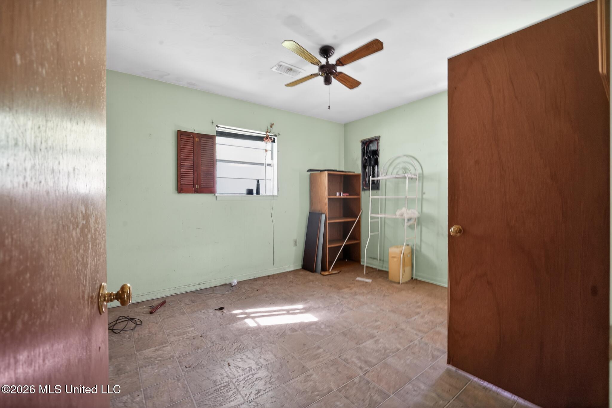 201 Fore Circle Property Photo 10