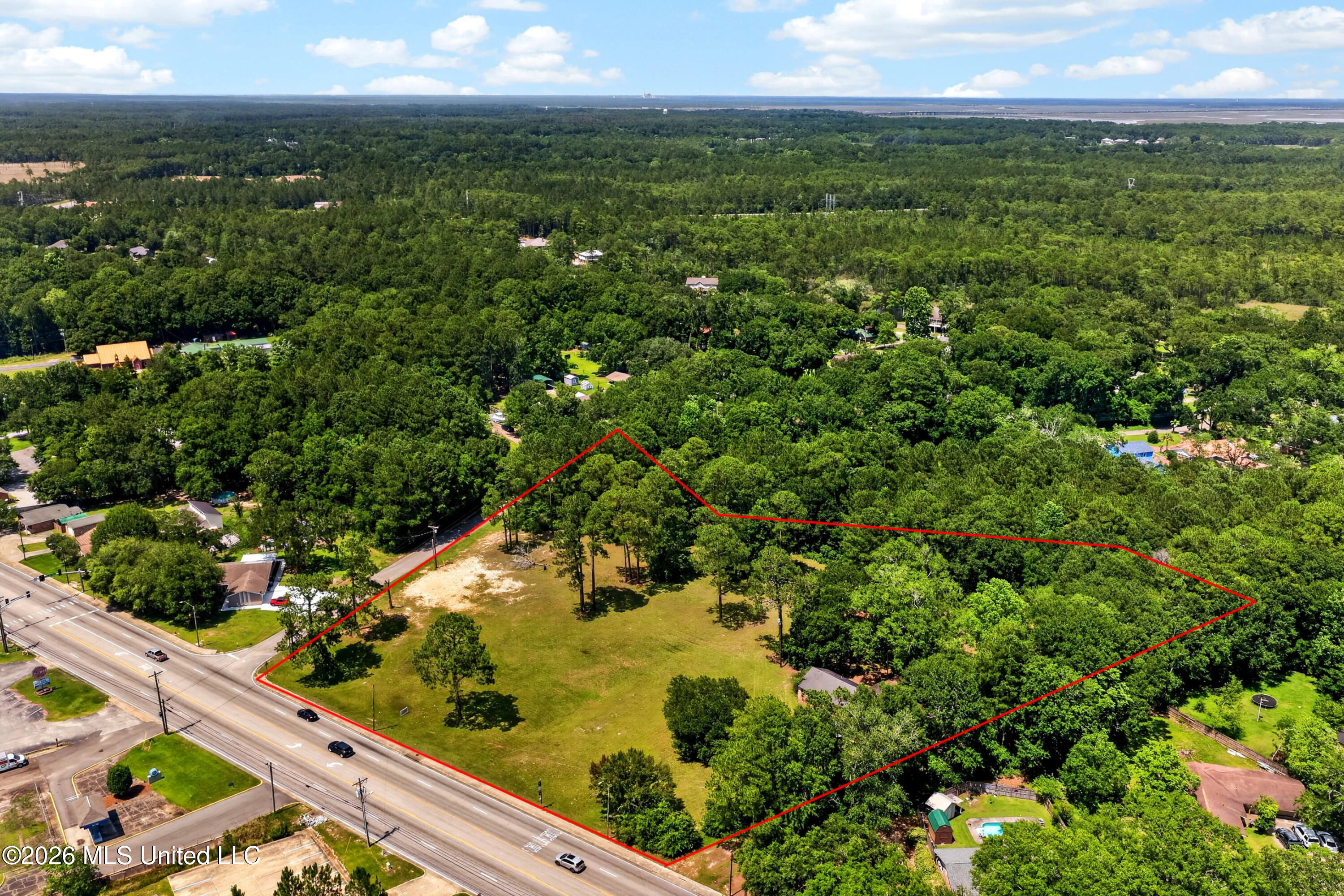 4212 Gautier Vancleave Road Property Photo 6