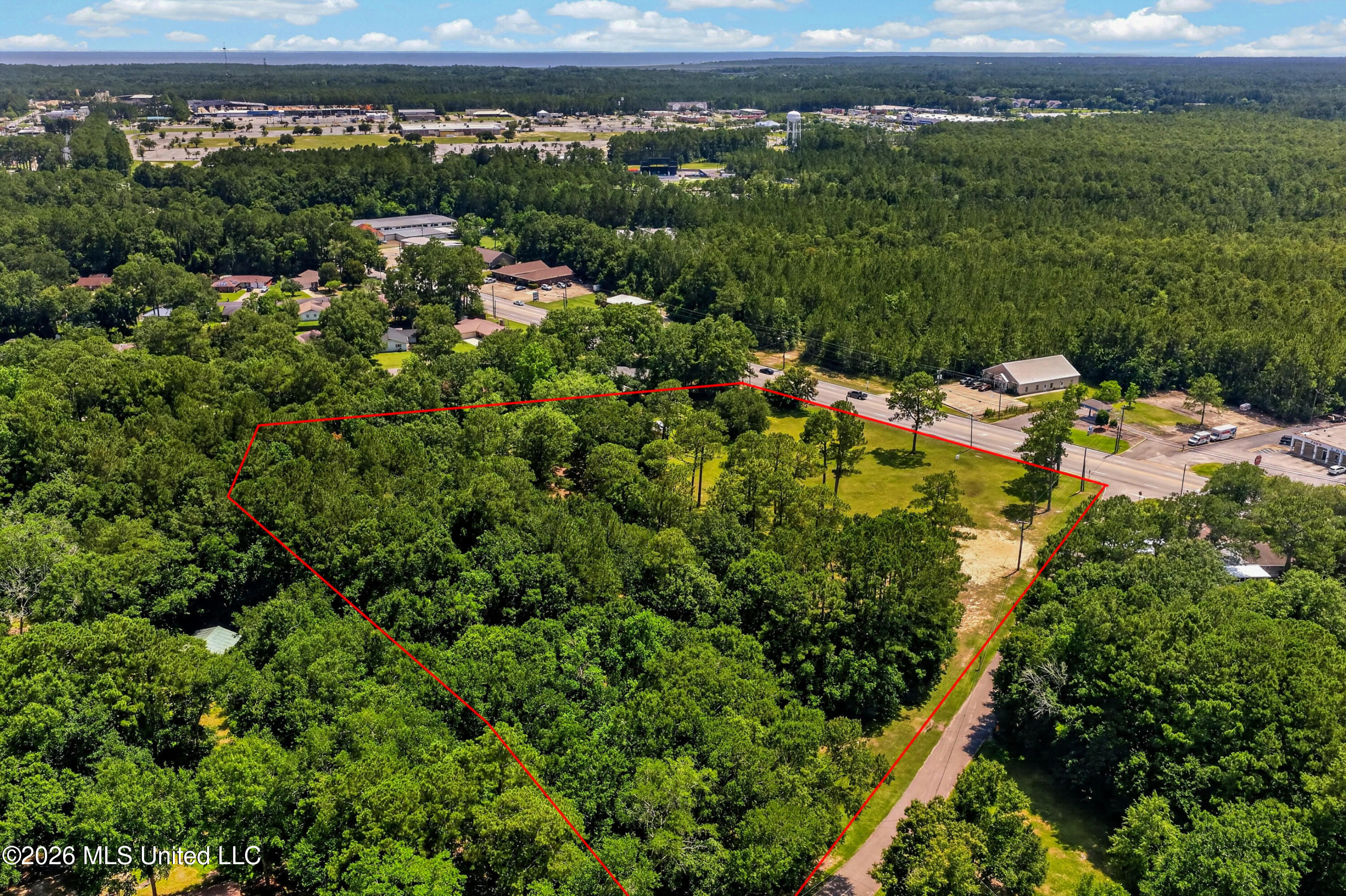 4212 Gautier Vancleave Road Property Photo 10