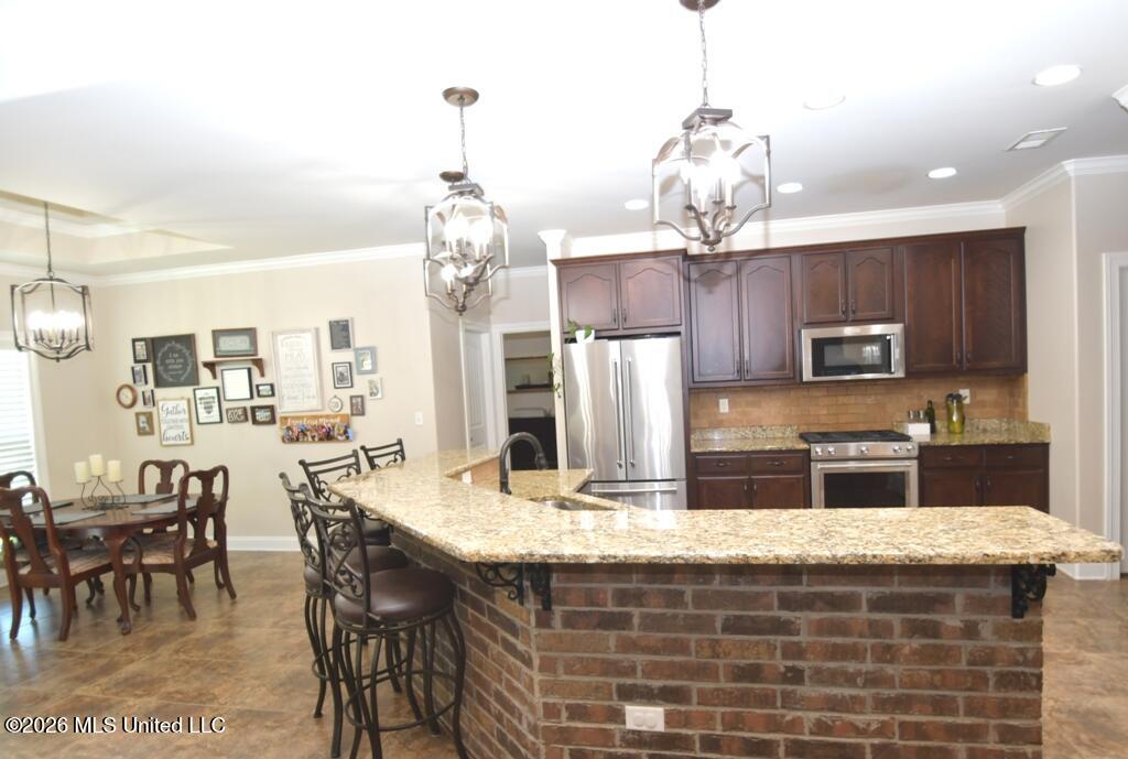4713 Bakersfield Drive Property Photo 7
