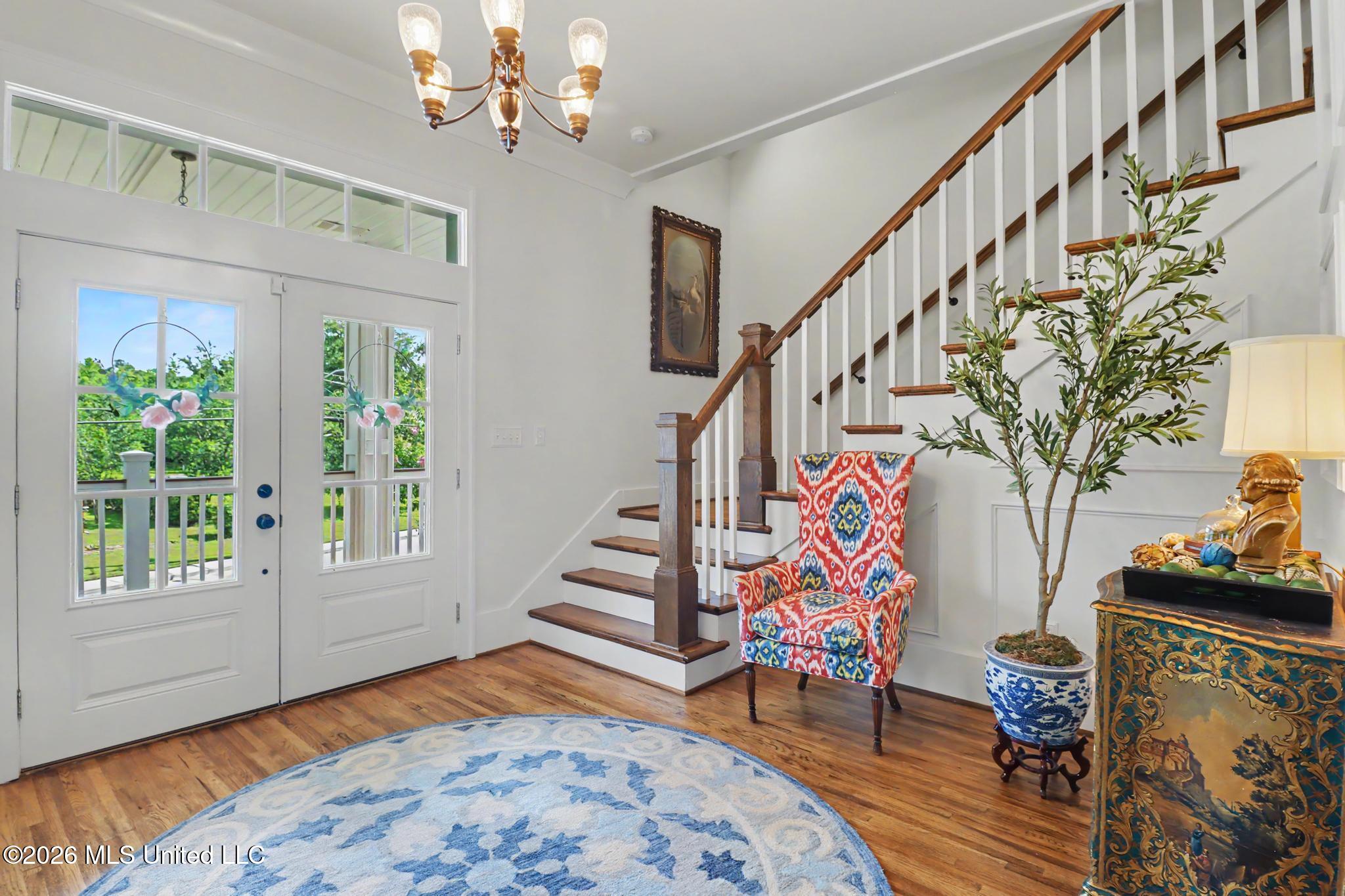 715 2nd Street Property Photo 5
