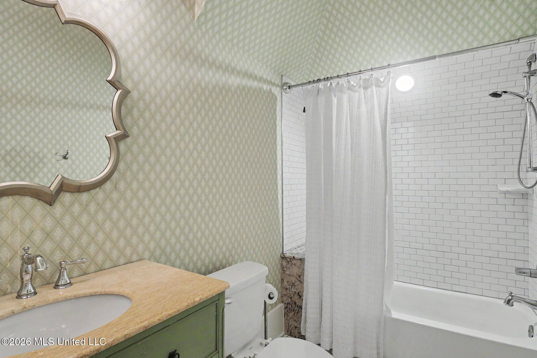 715 2nd Street Property Photo 27