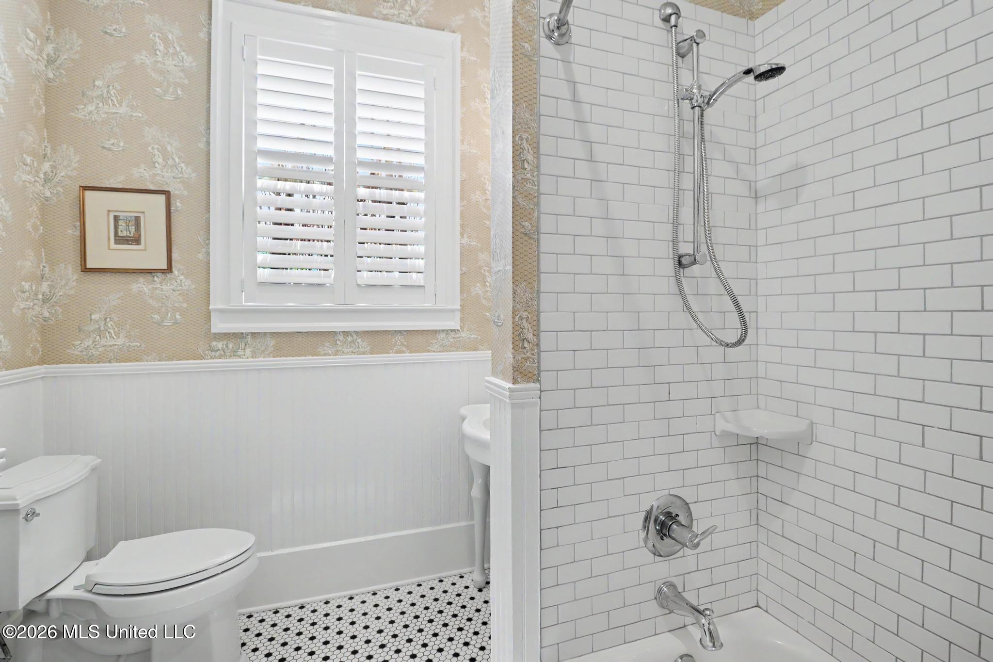 715 2nd Street Property Photo 34