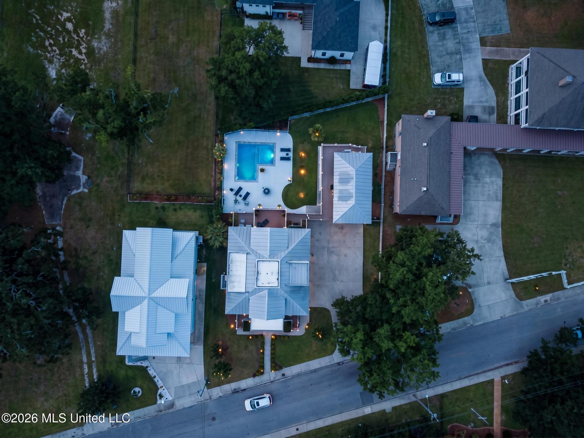 715 2nd Street Property Photo 55