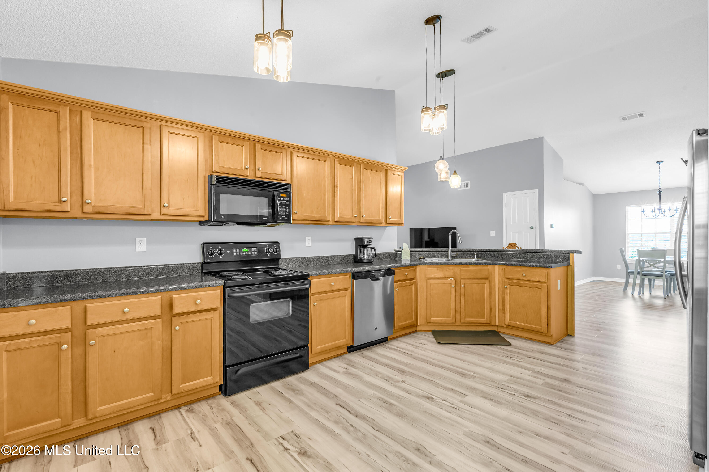 9931 Hamakua Street Property Photo 6