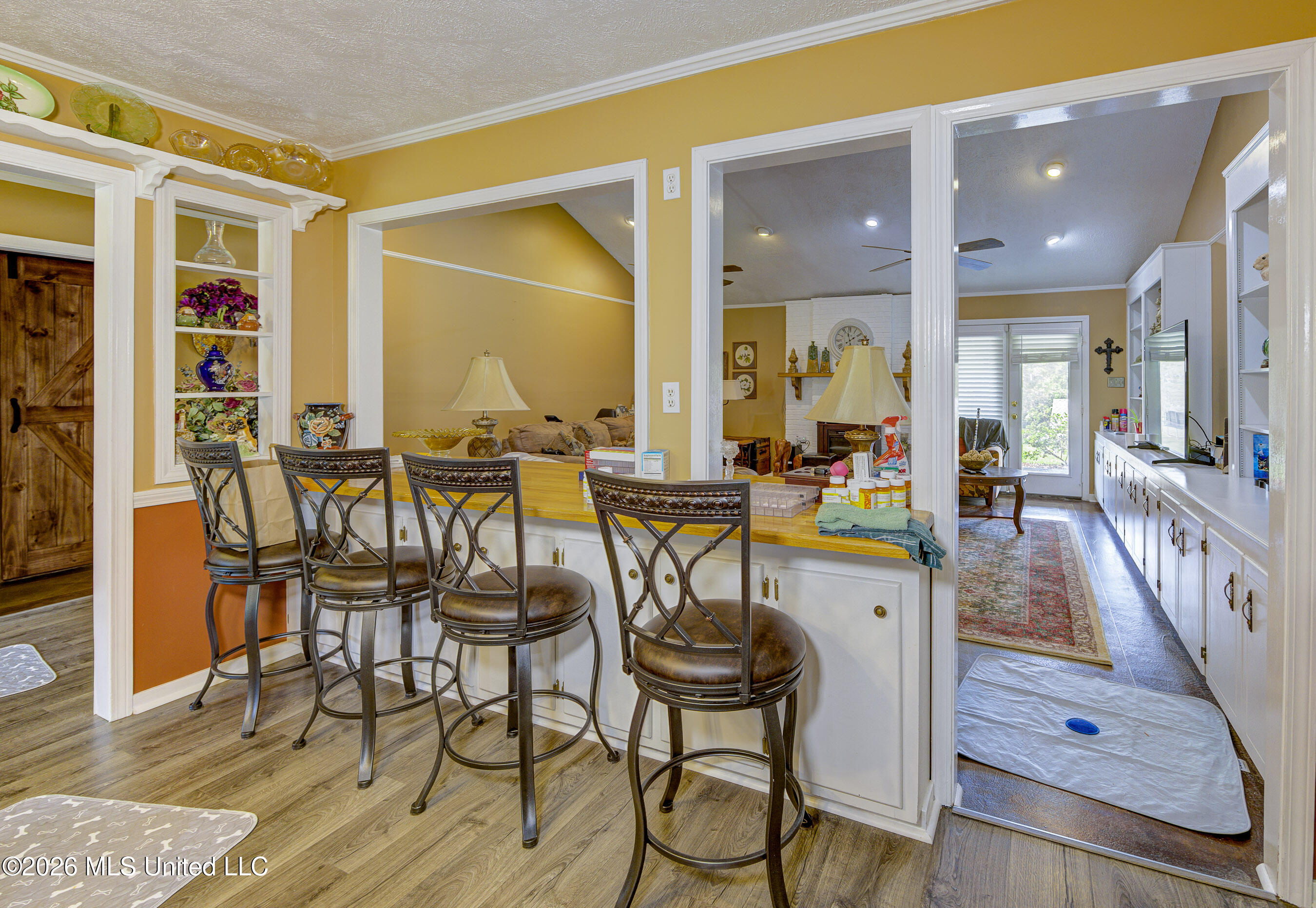 444 Ridgewood Property Photo 8