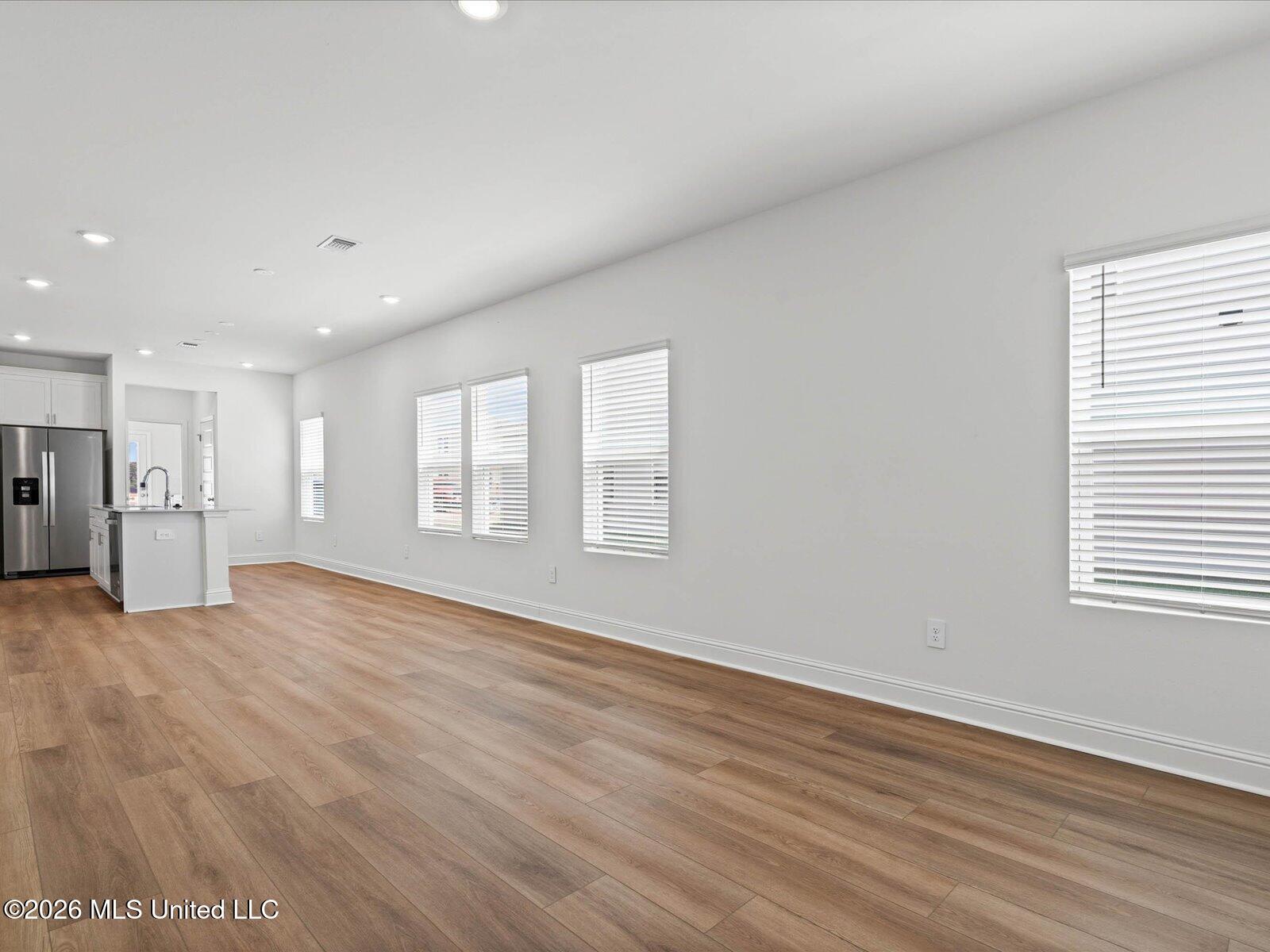 427 Pimento Circle Property Photo 3