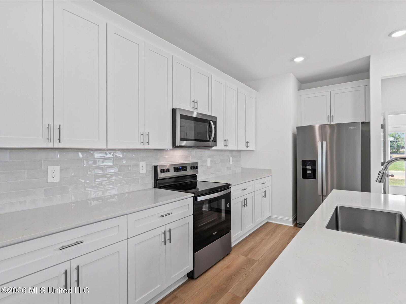 427 Pimento Circle Property Photo 6