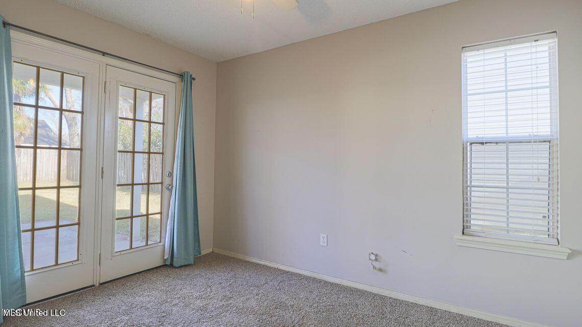 13472 Locust Hill Drive Property Photo 12
