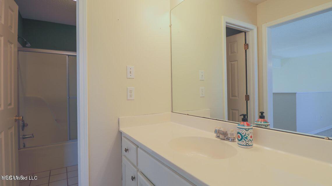 13472 Locust Hill Drive Property Photo 17