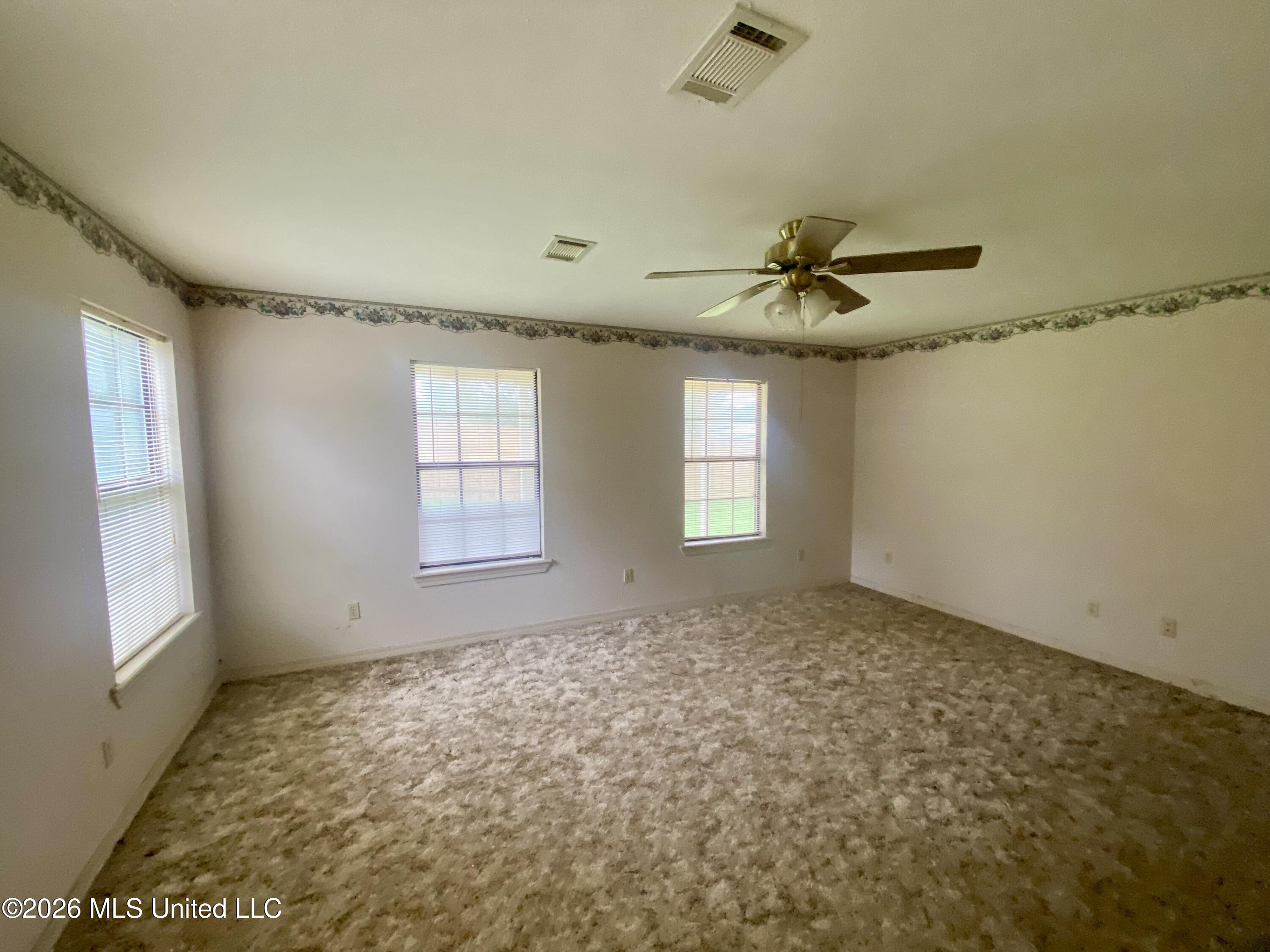 1021 Metcalfe Lane Property Photo 19