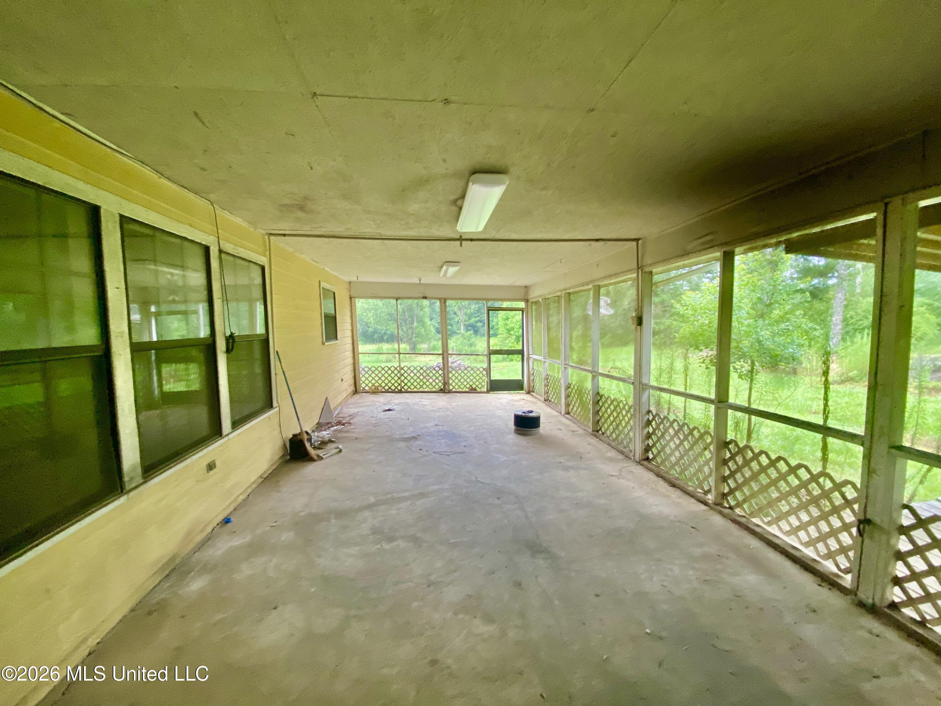 1021 Metcalfe Lane Property Photo 22